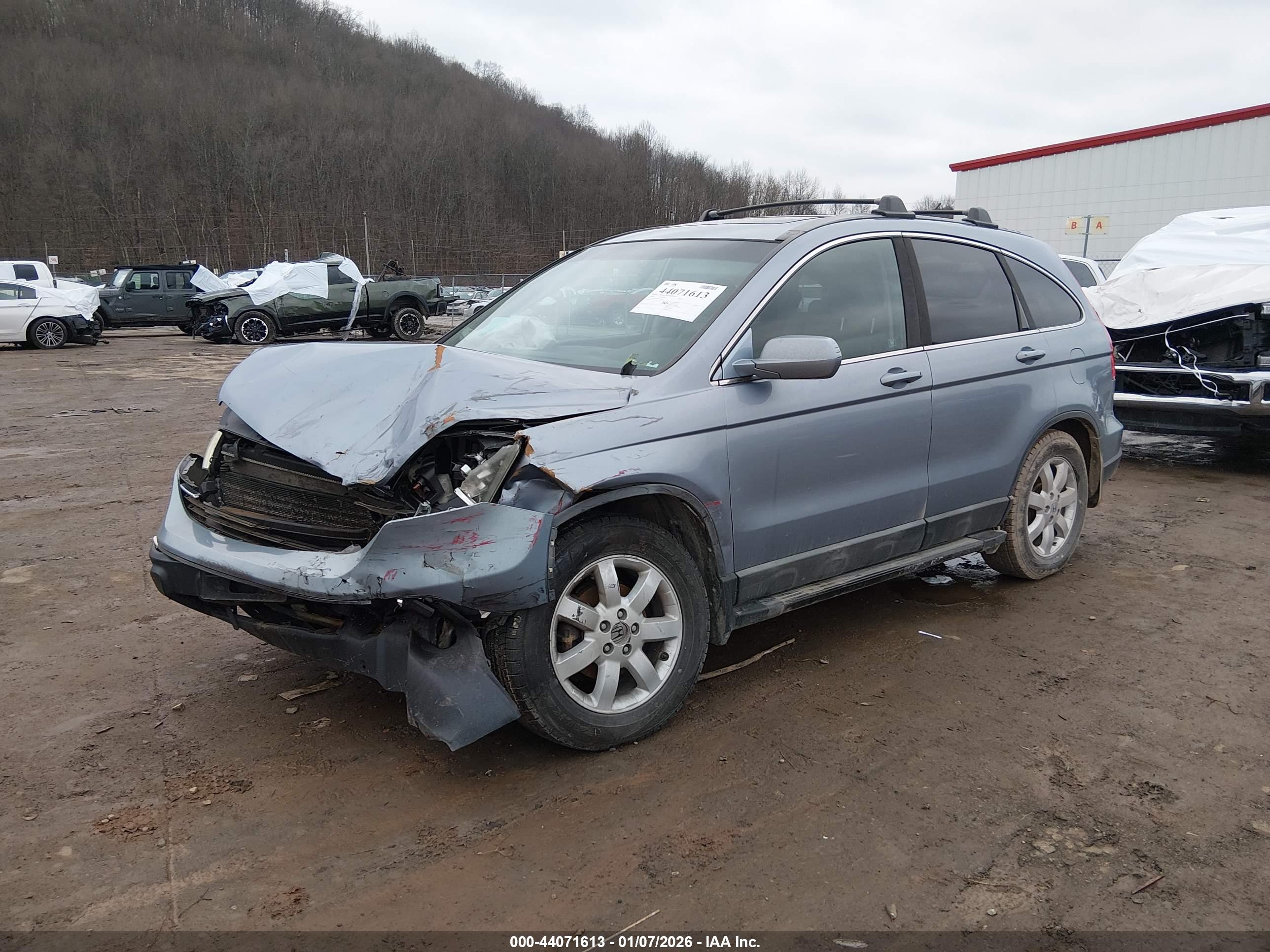 HONDA CR-V image 2