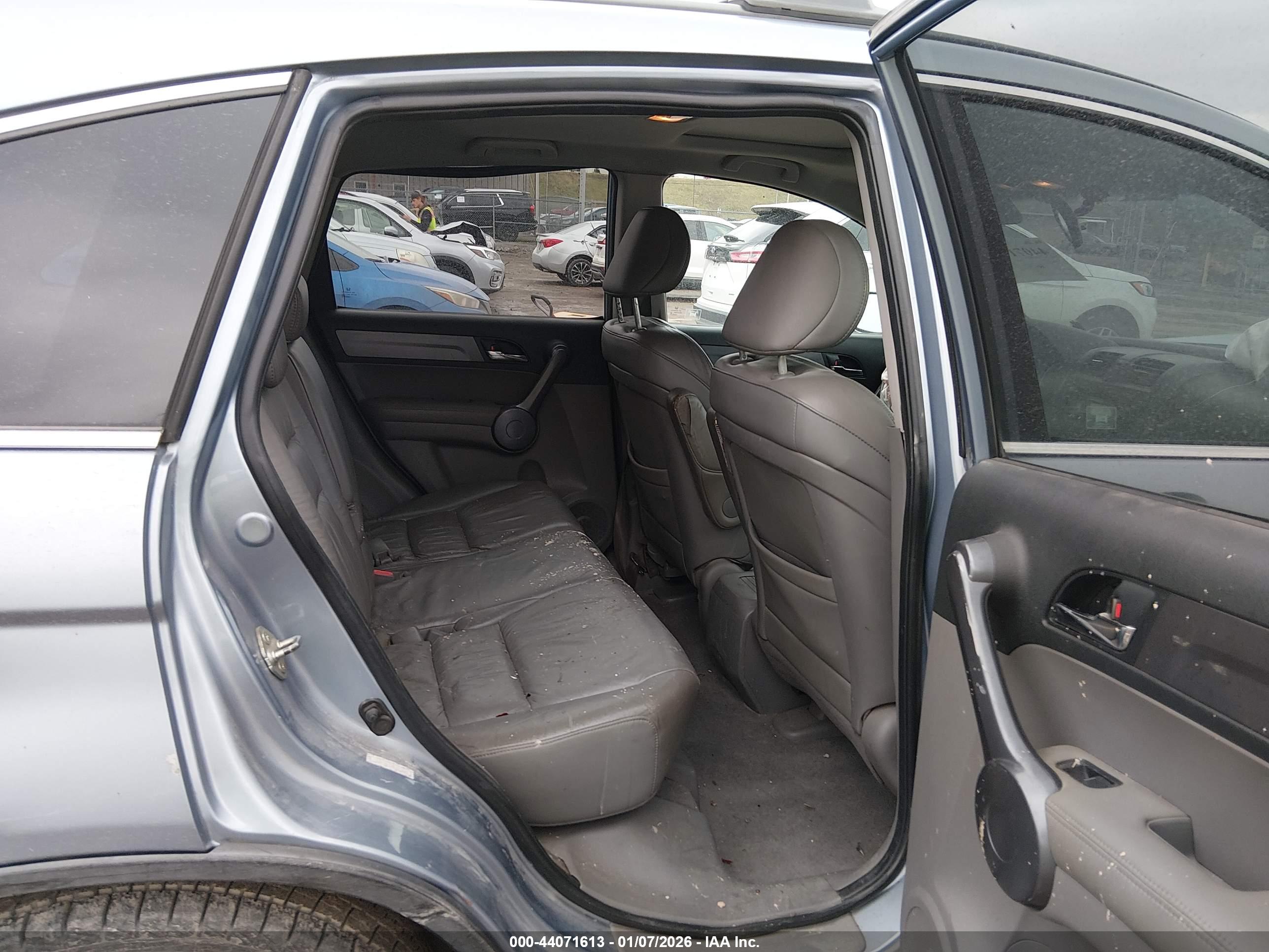 HONDA CR-V image 8
