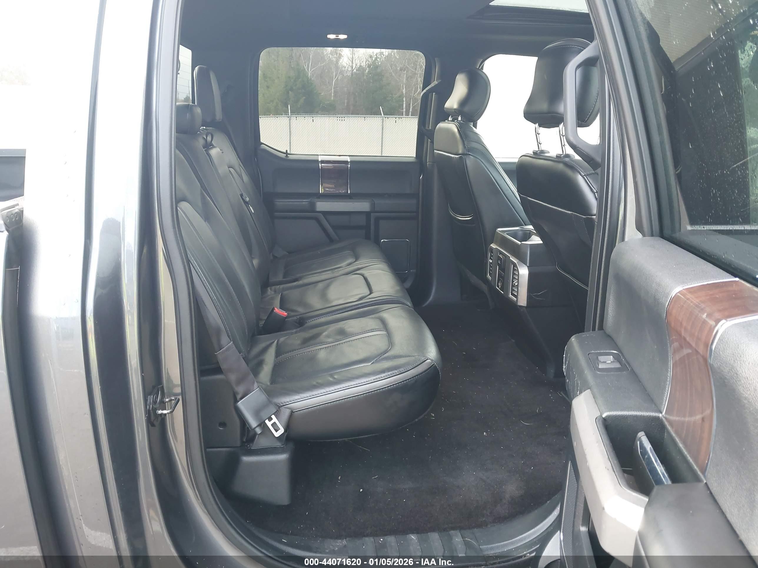FORD F-150 image 8