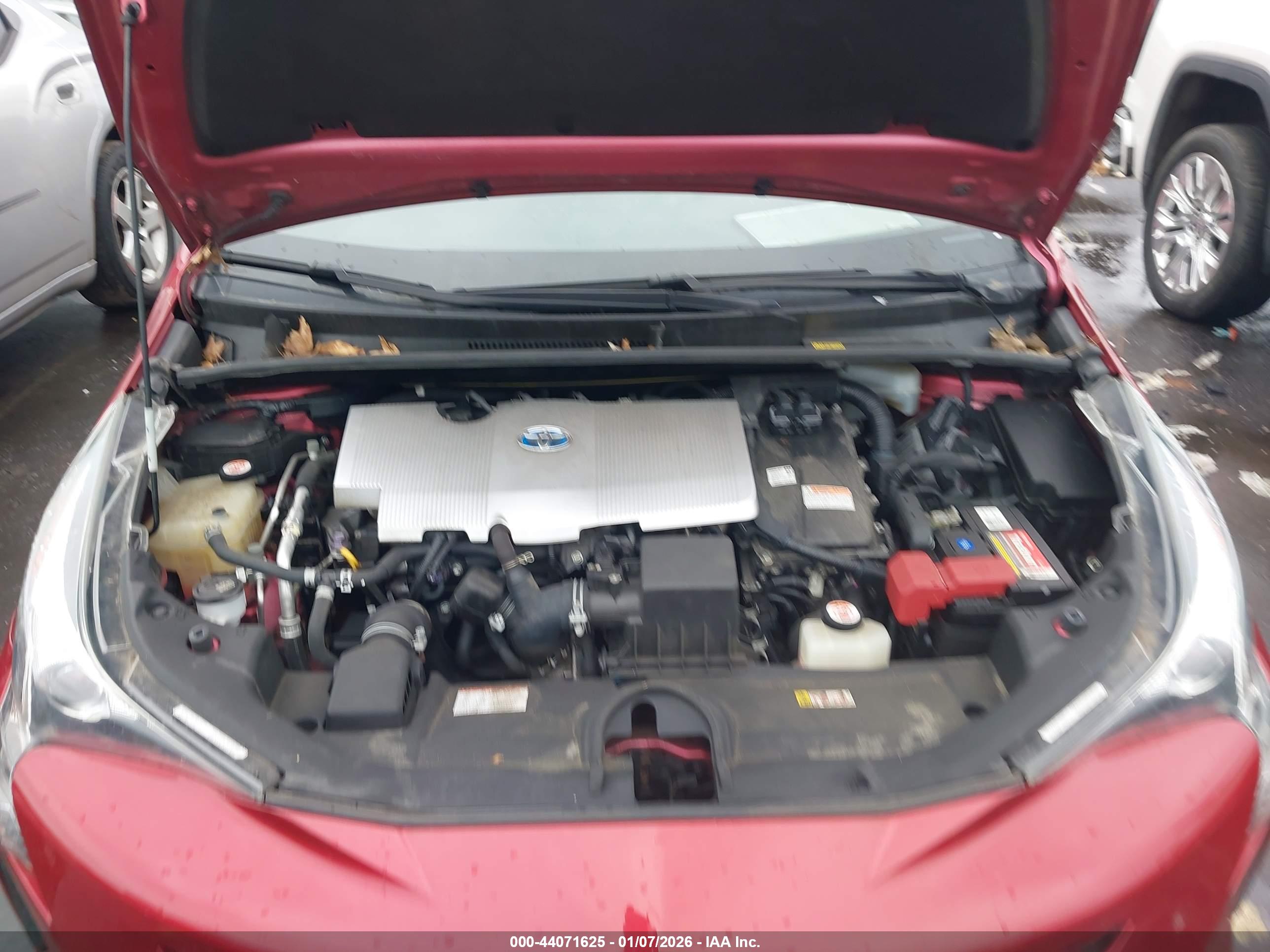 TOYOTA PRIUS image 10