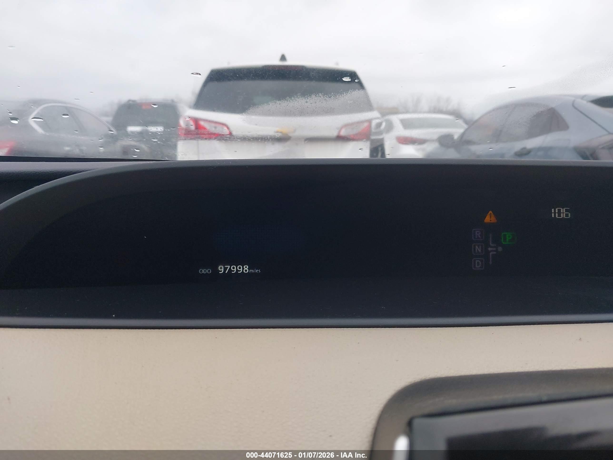 TOYOTA PRIUS image 7
