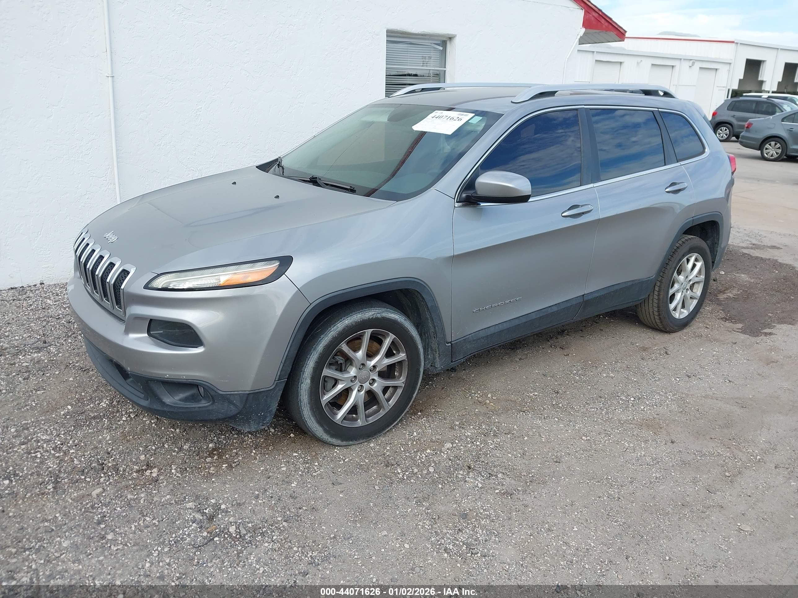 JEEP CHEROKEE image 2
