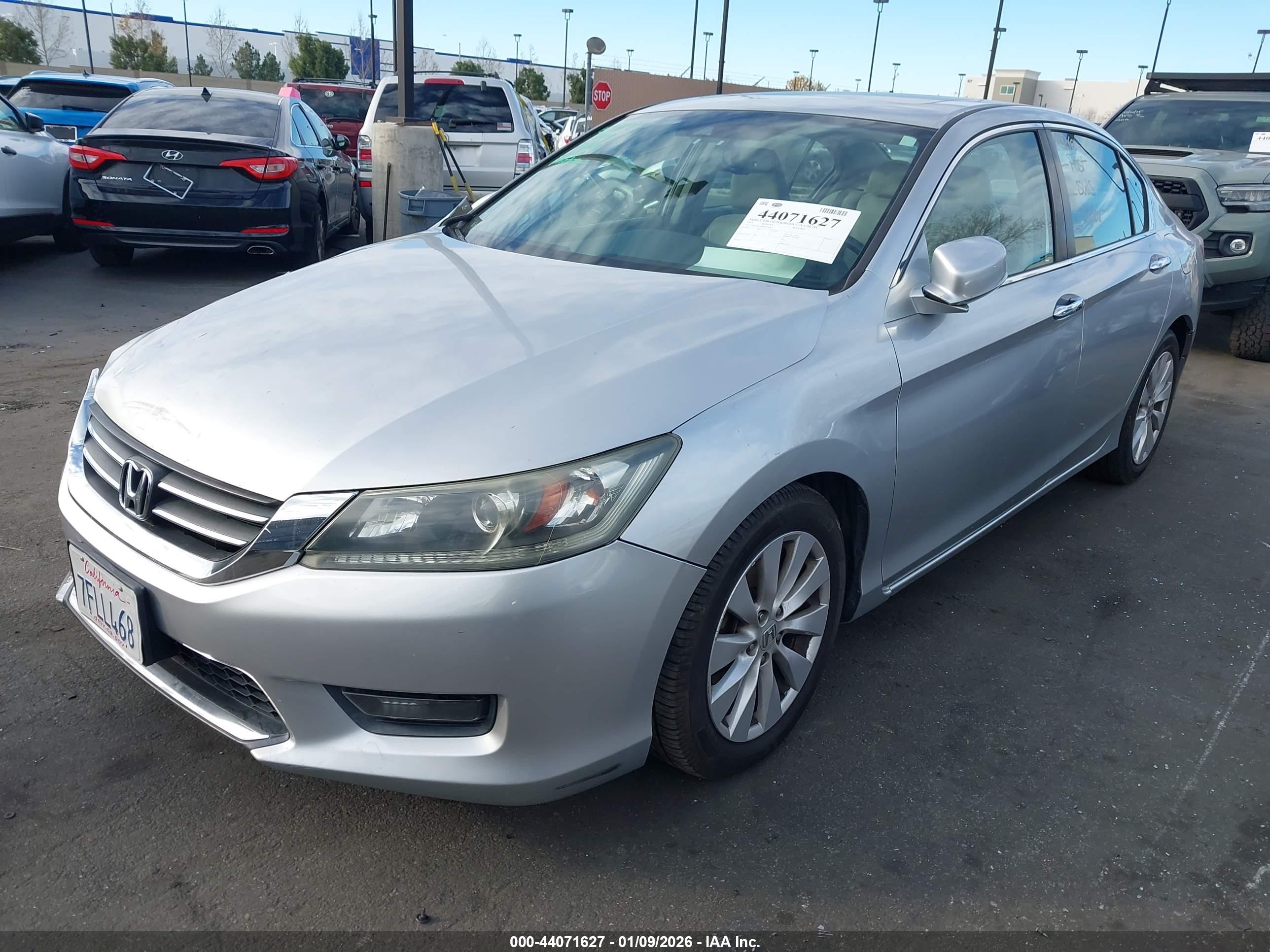 HONDA ACCORD image 2