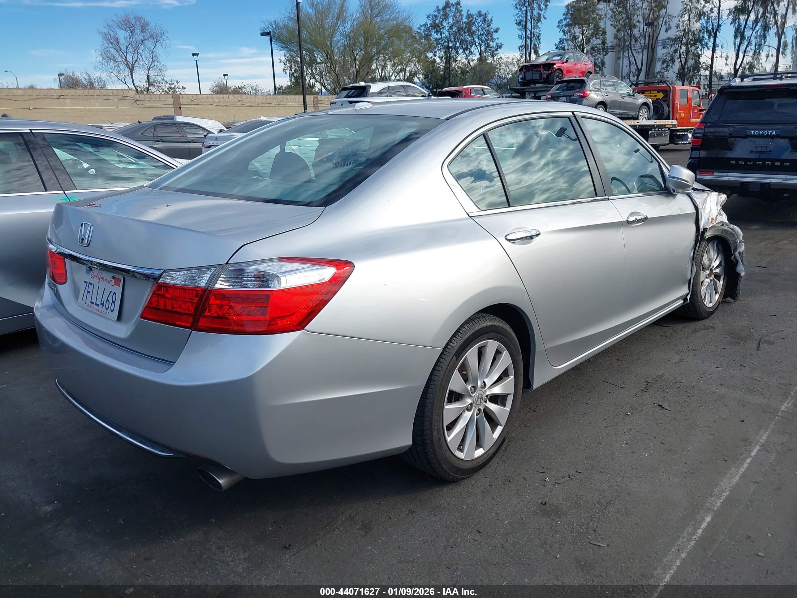 HONDA ACCORD image 4