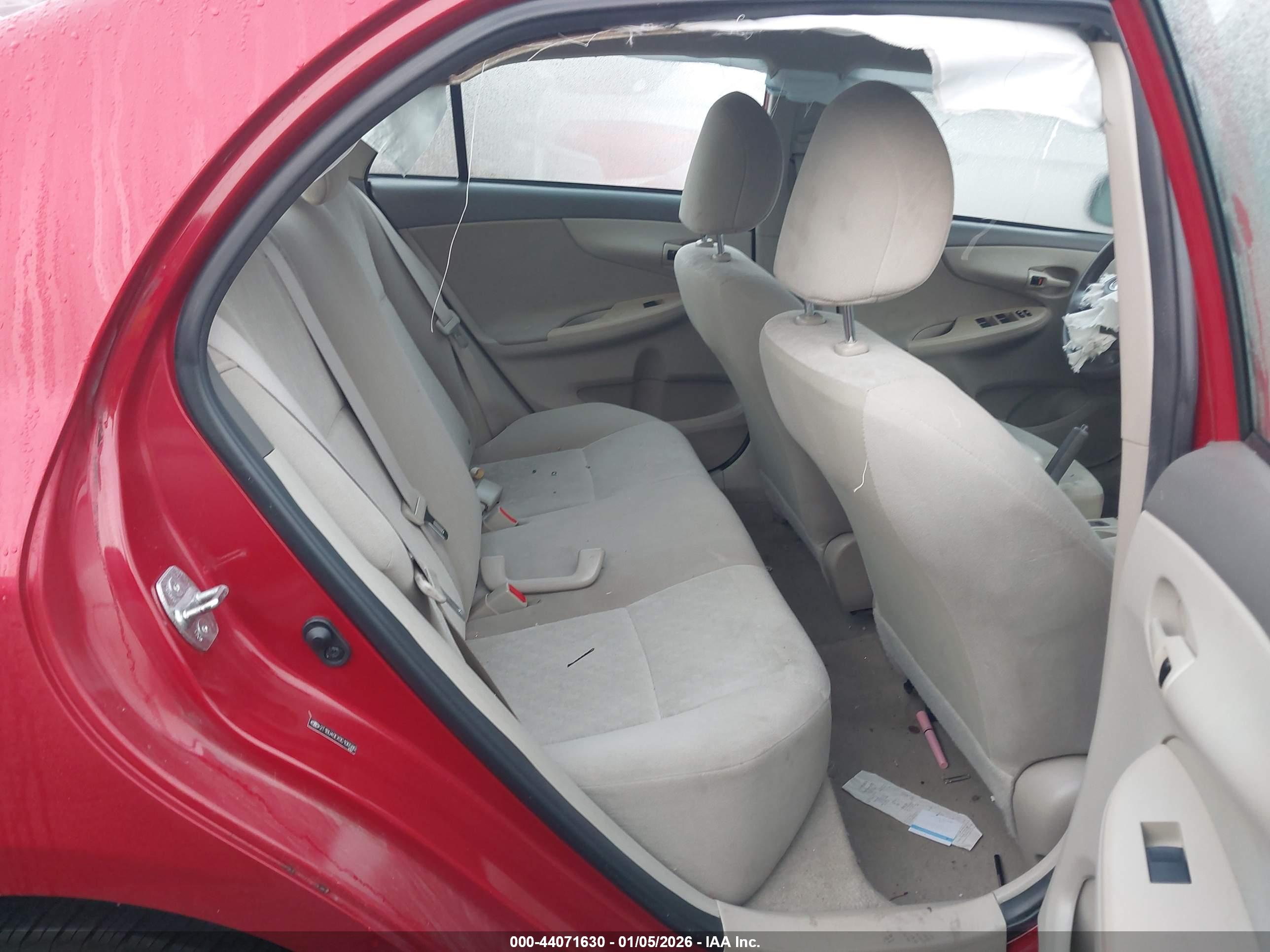 TOYOTA COROLLA image 8
