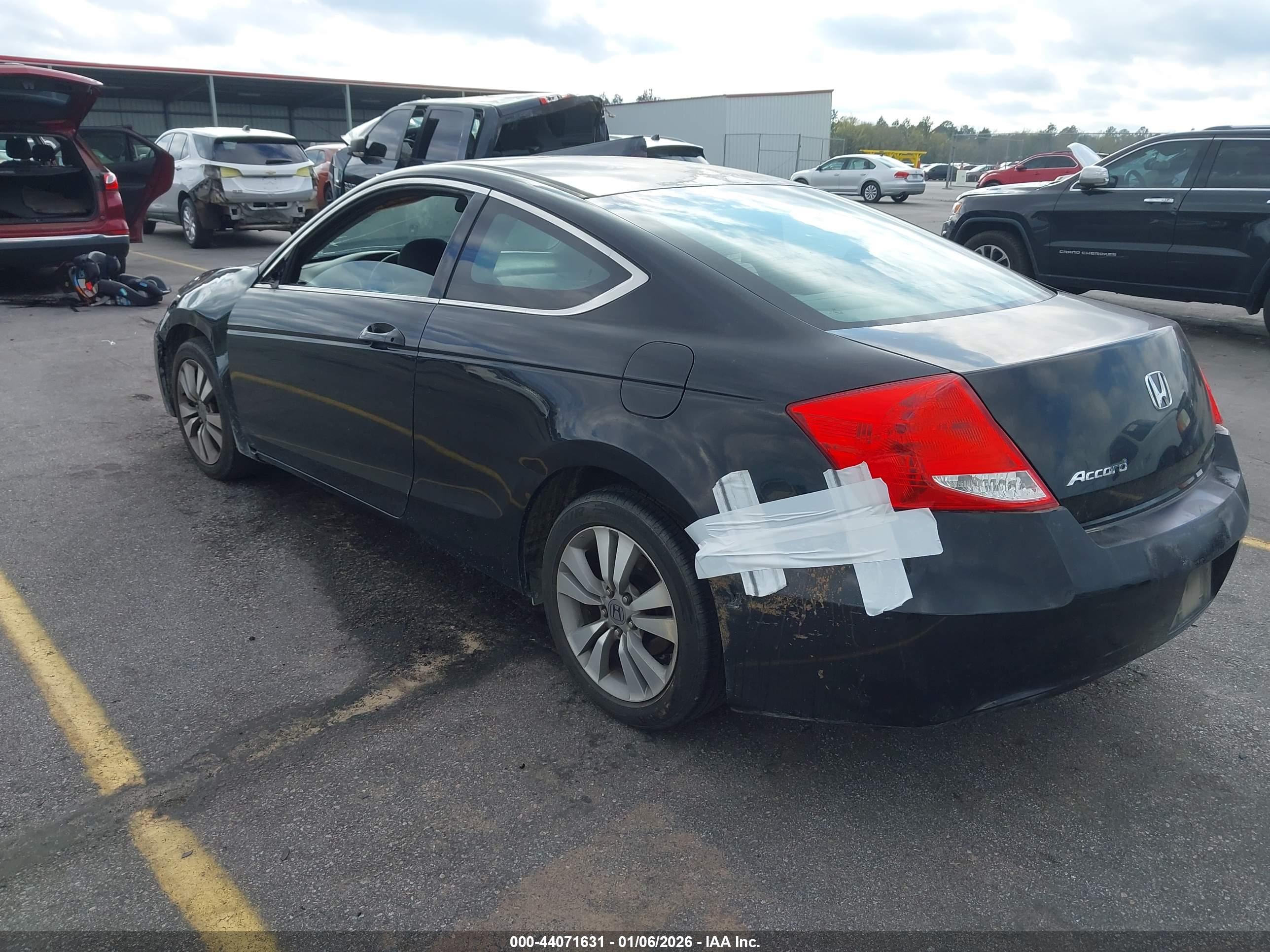 HONDA ACCORD image 3