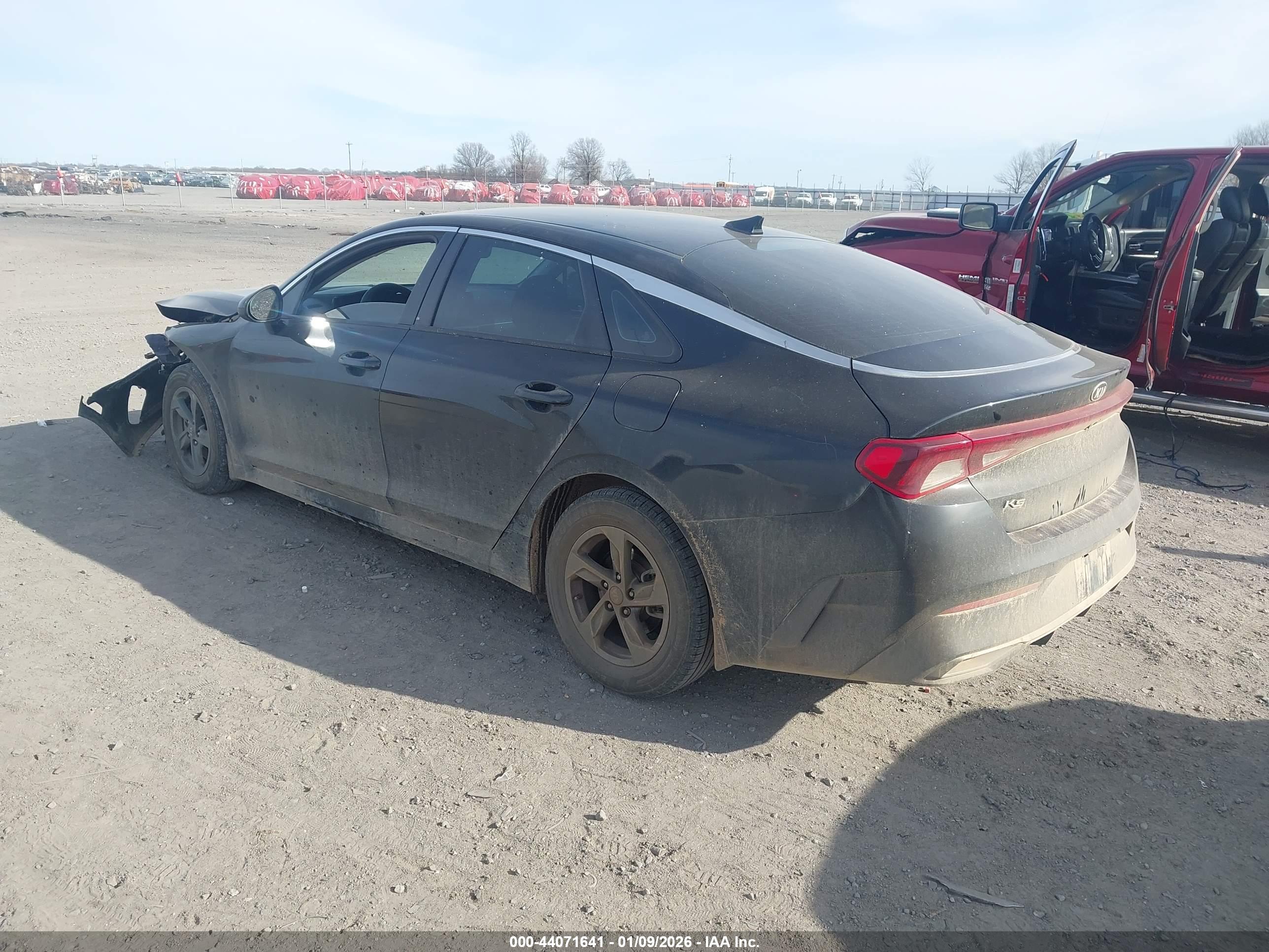 KIA K5 image 3