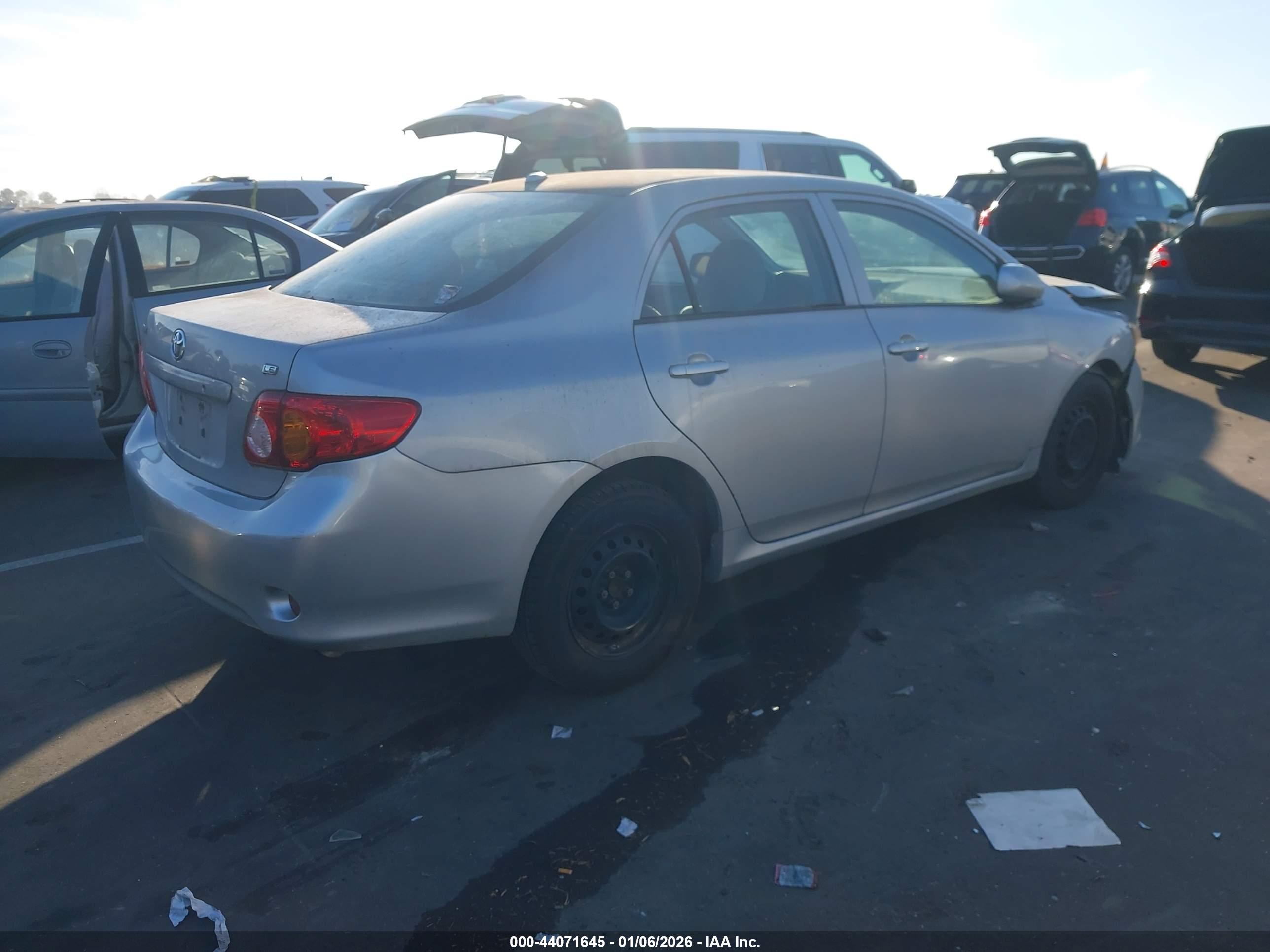 TOYOTA COROLLA image 4