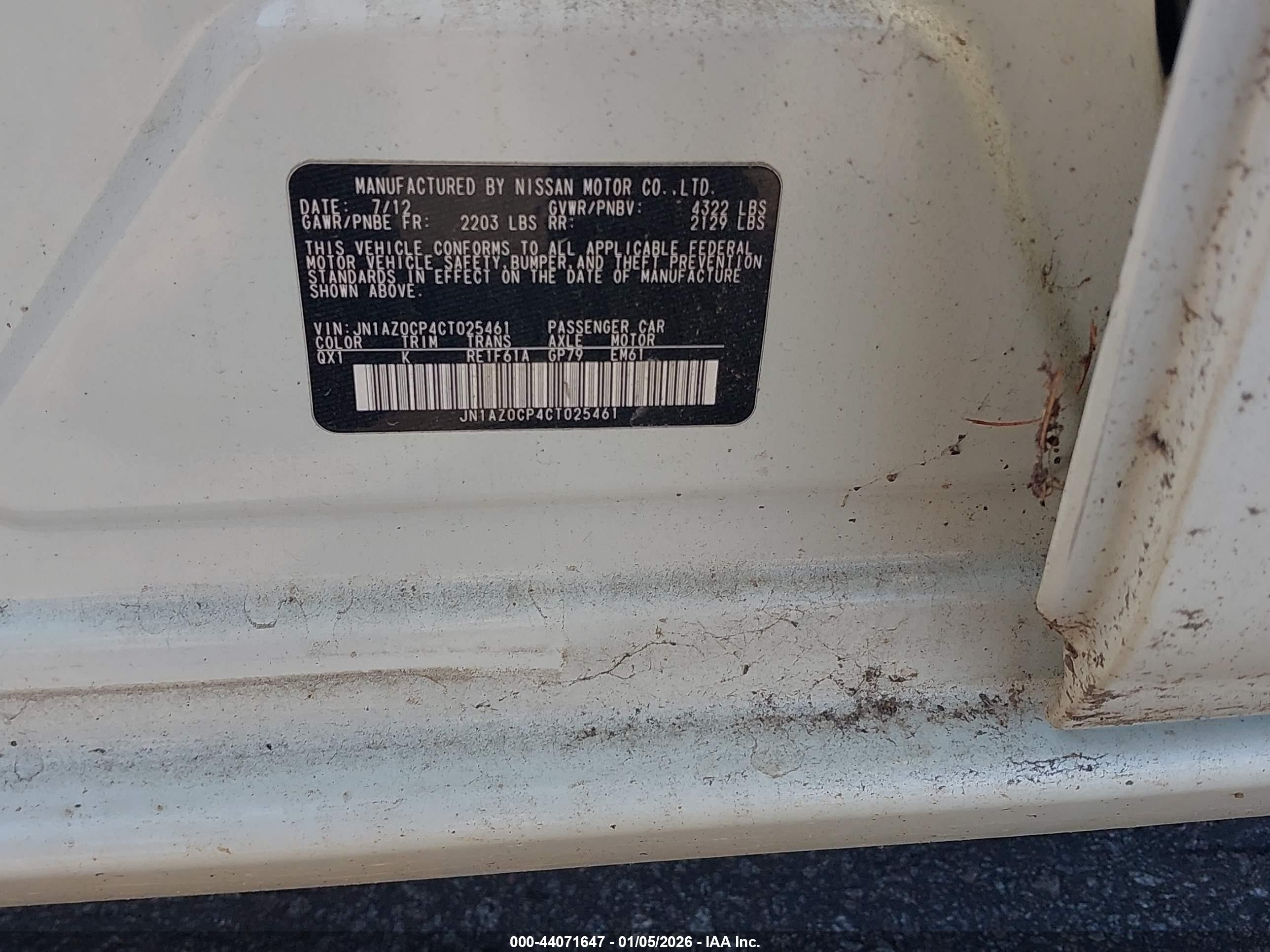 NISSAN LEAF image 9