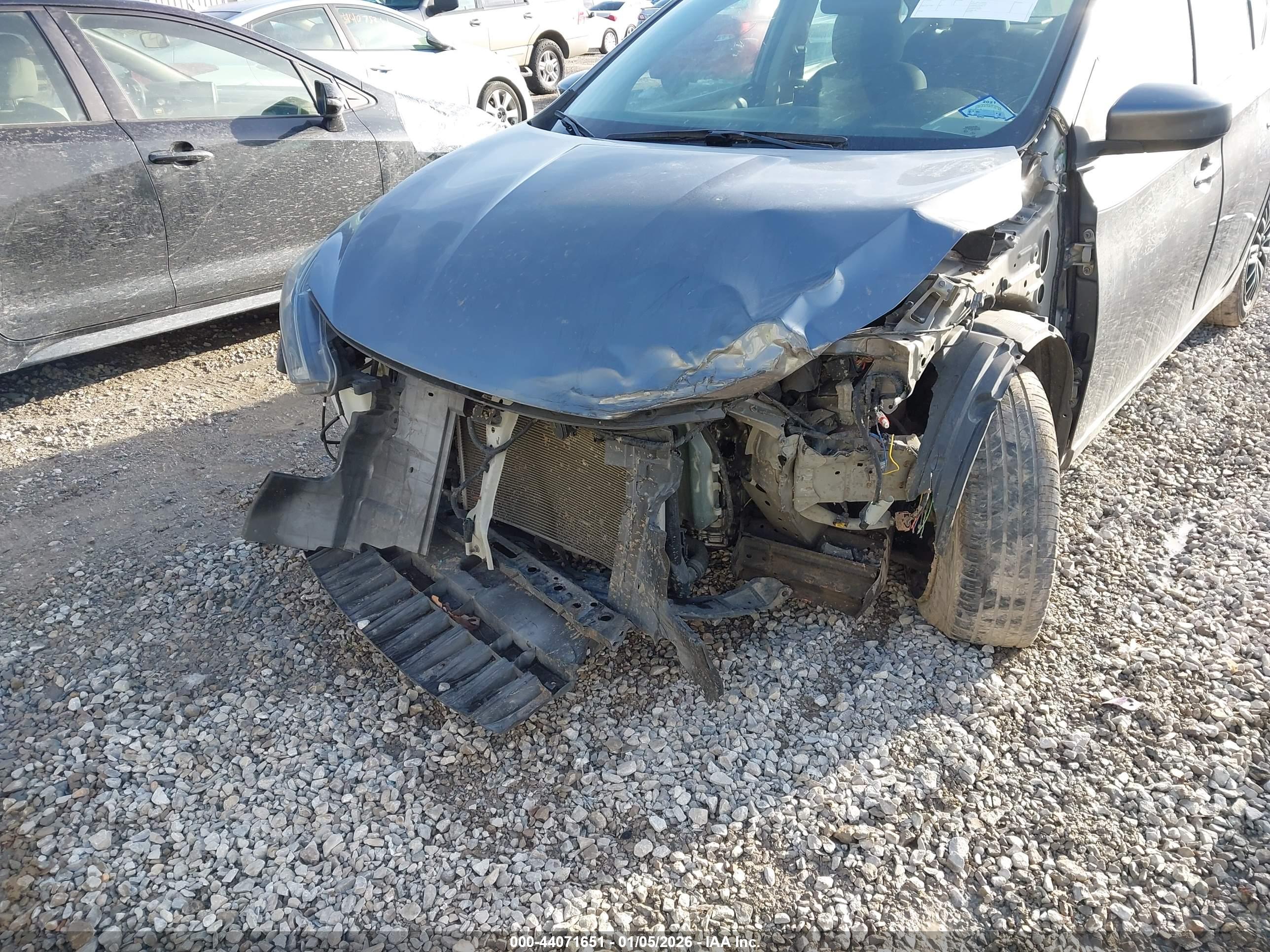NISSAN SENTRA image 6