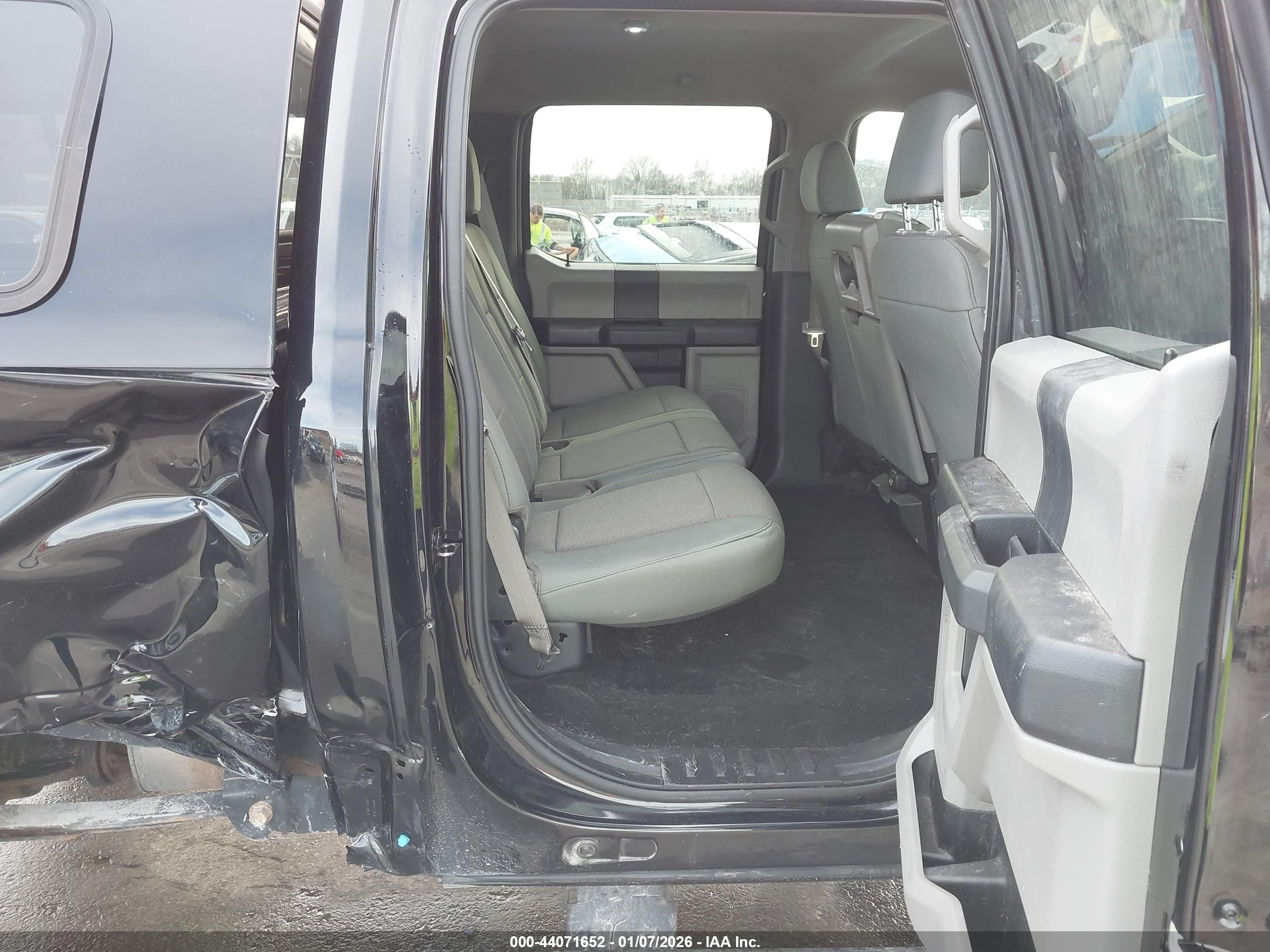 FORD F-250 image 8