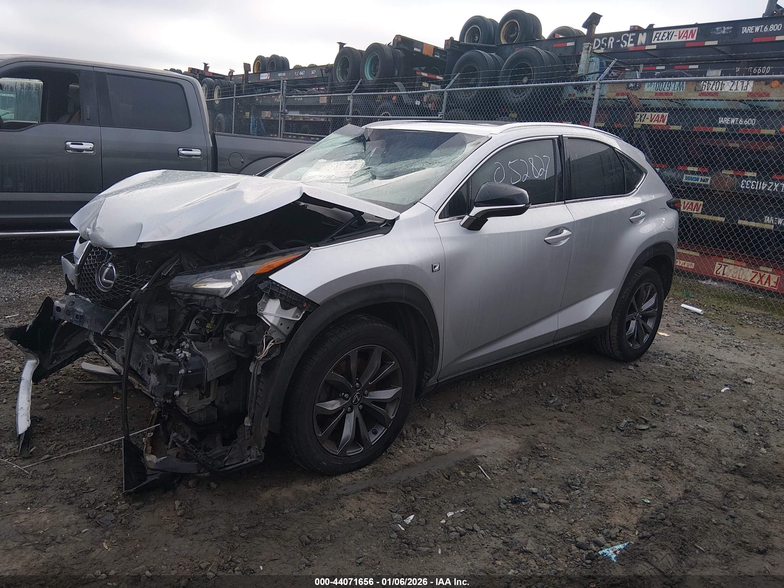 LEXUS NX image 2