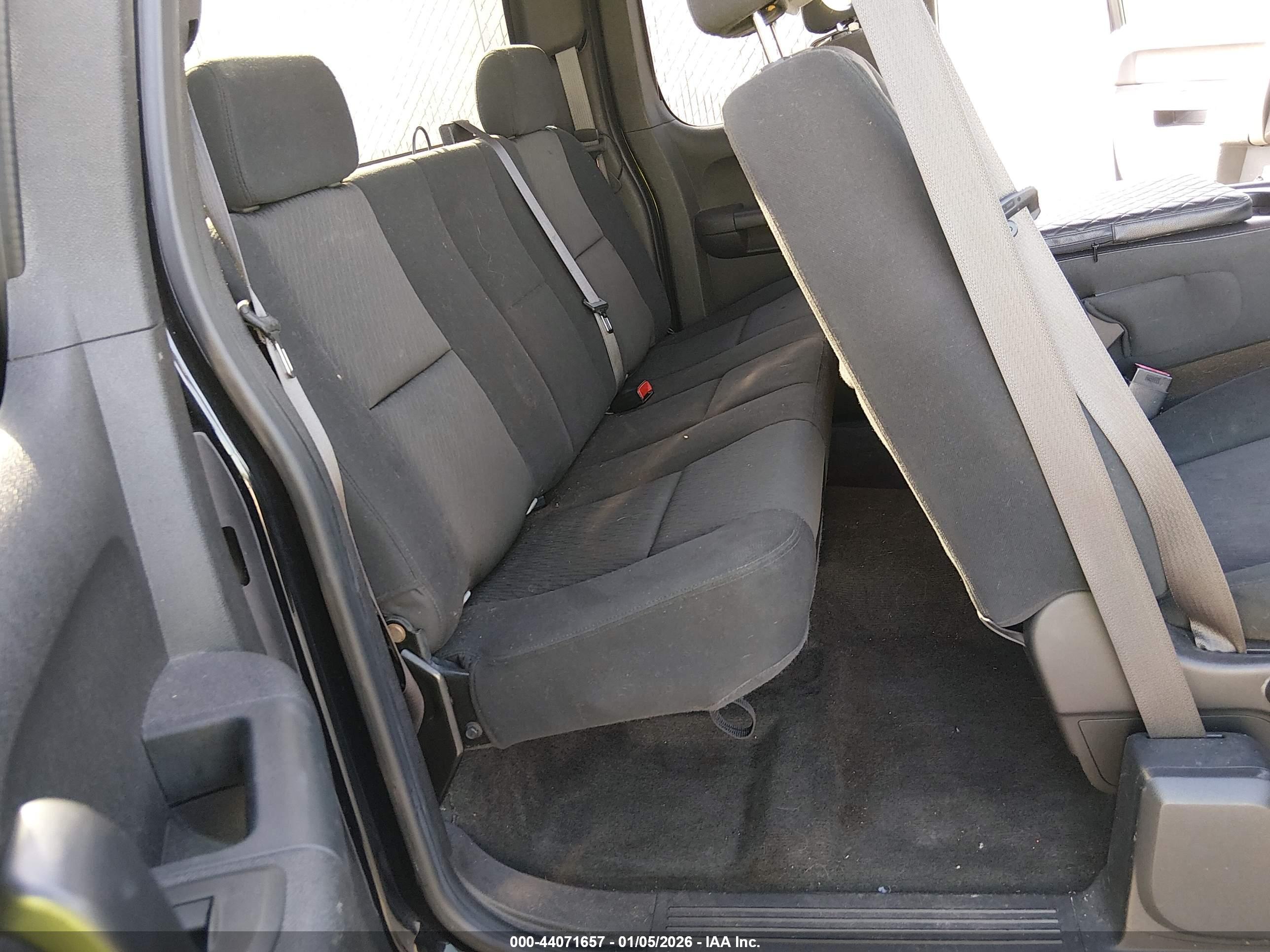 GMC SIERRA image 8