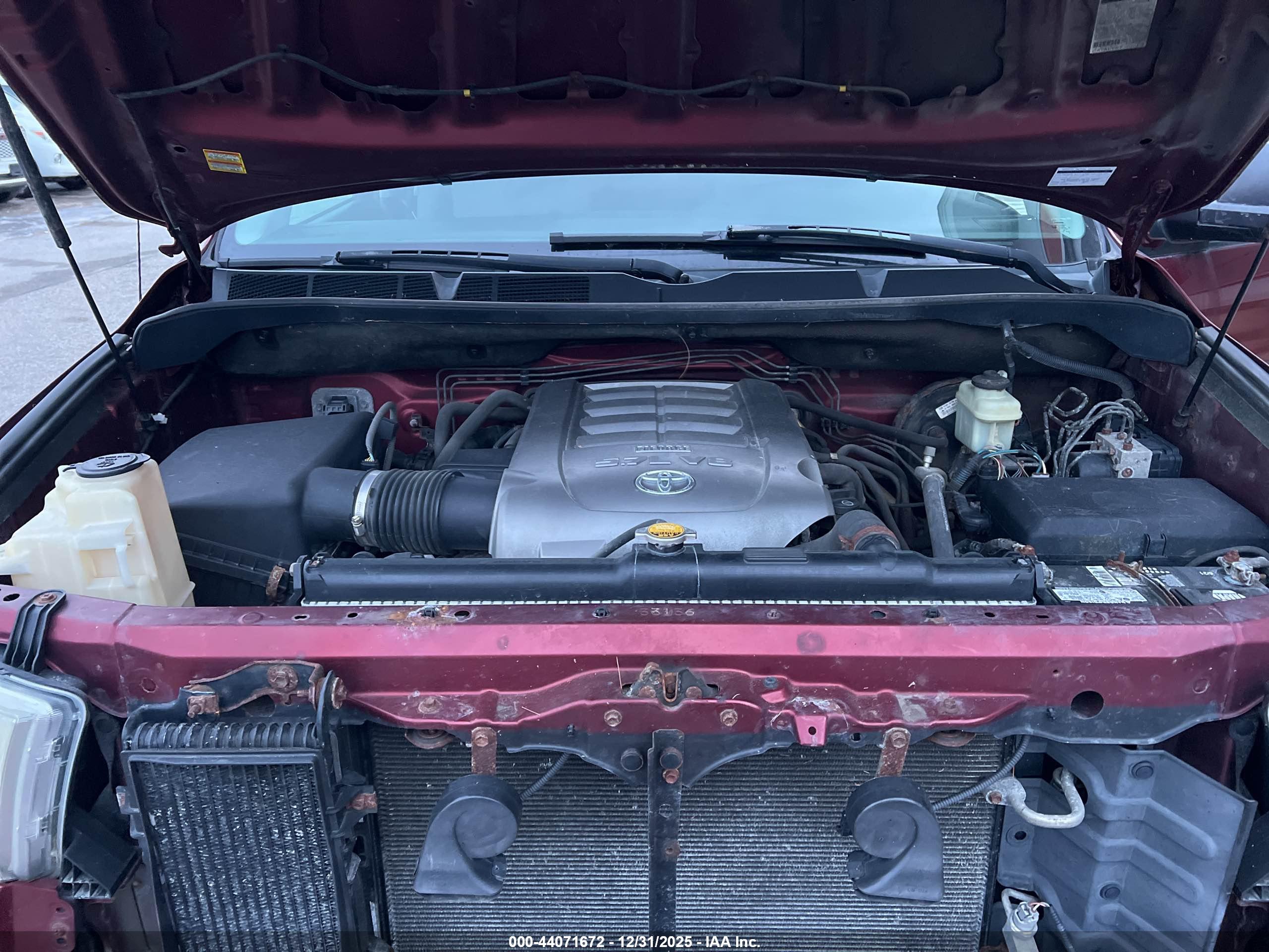 TOYOTA TUNDRA image 10