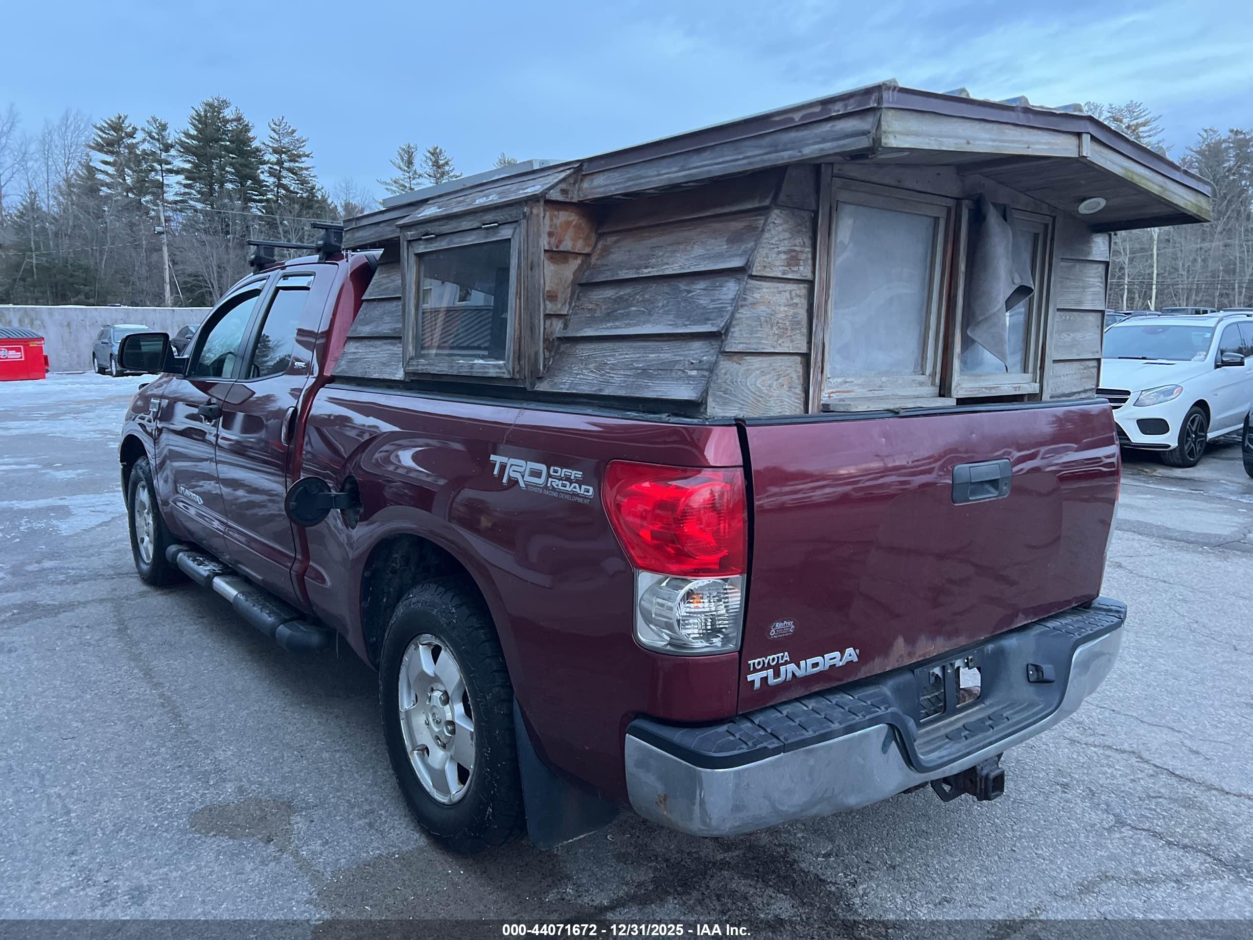 TOYOTA TUNDRA image 3
