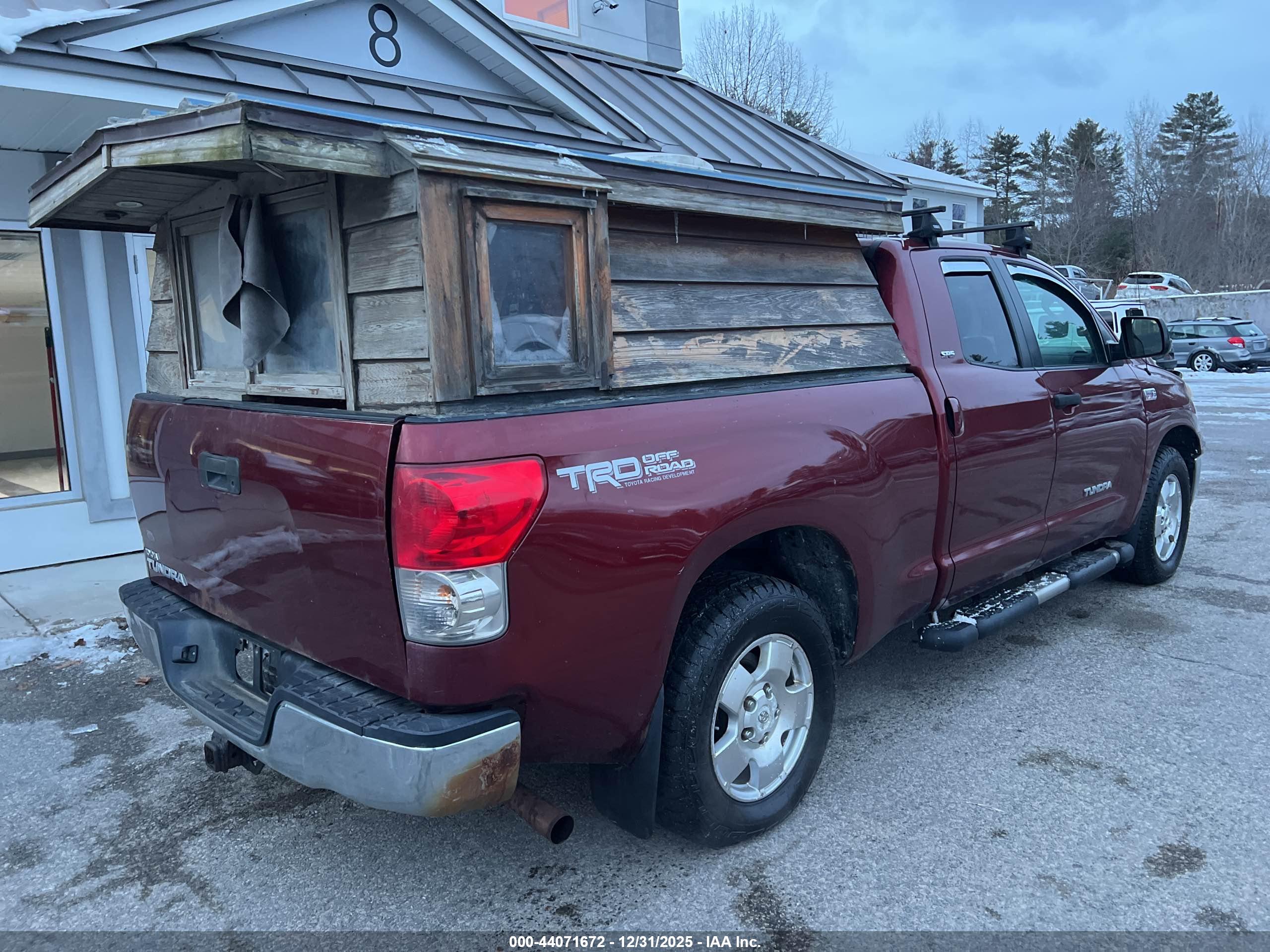 TOYOTA TUNDRA image 4