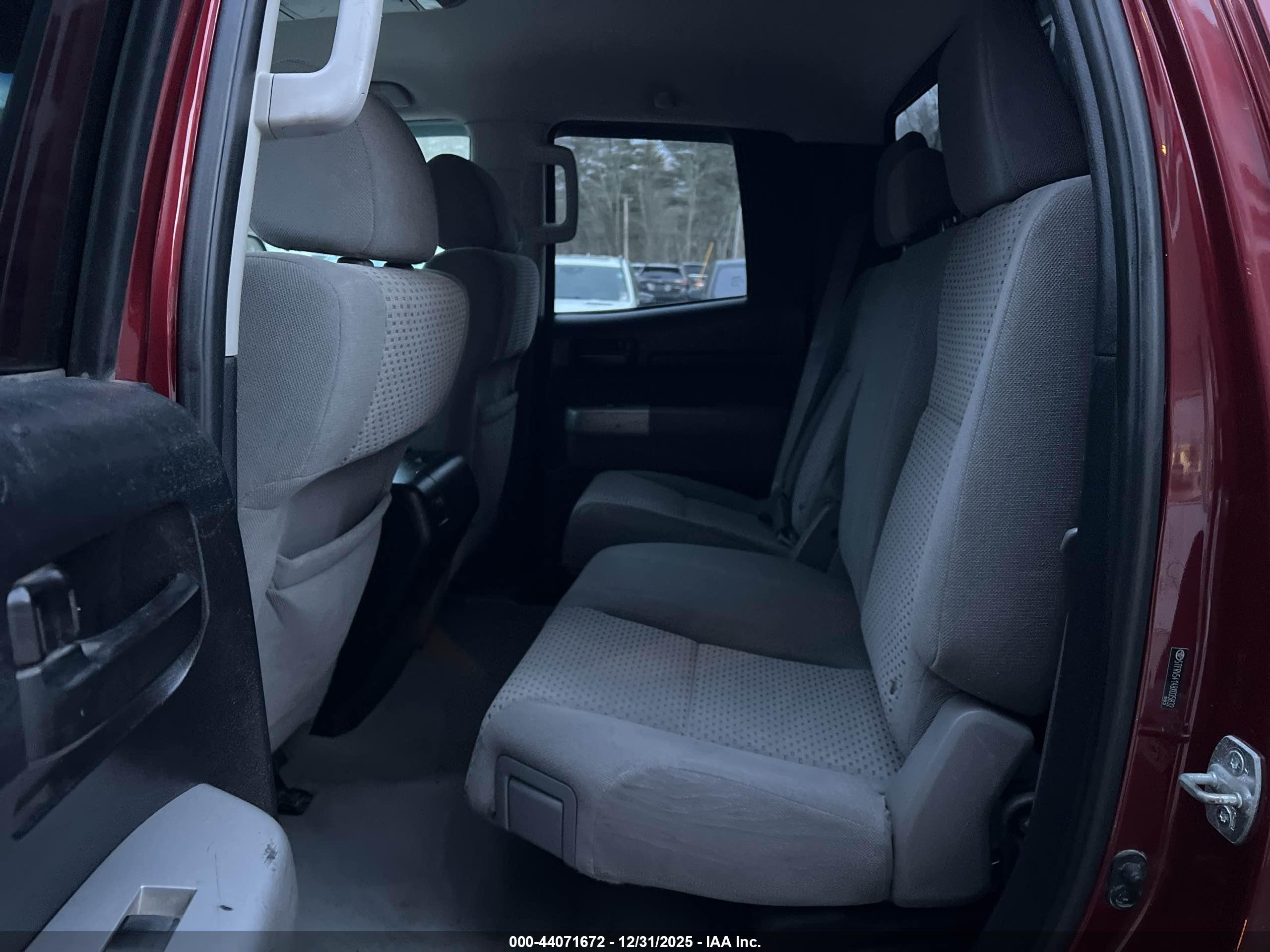 TOYOTA TUNDRA image 8