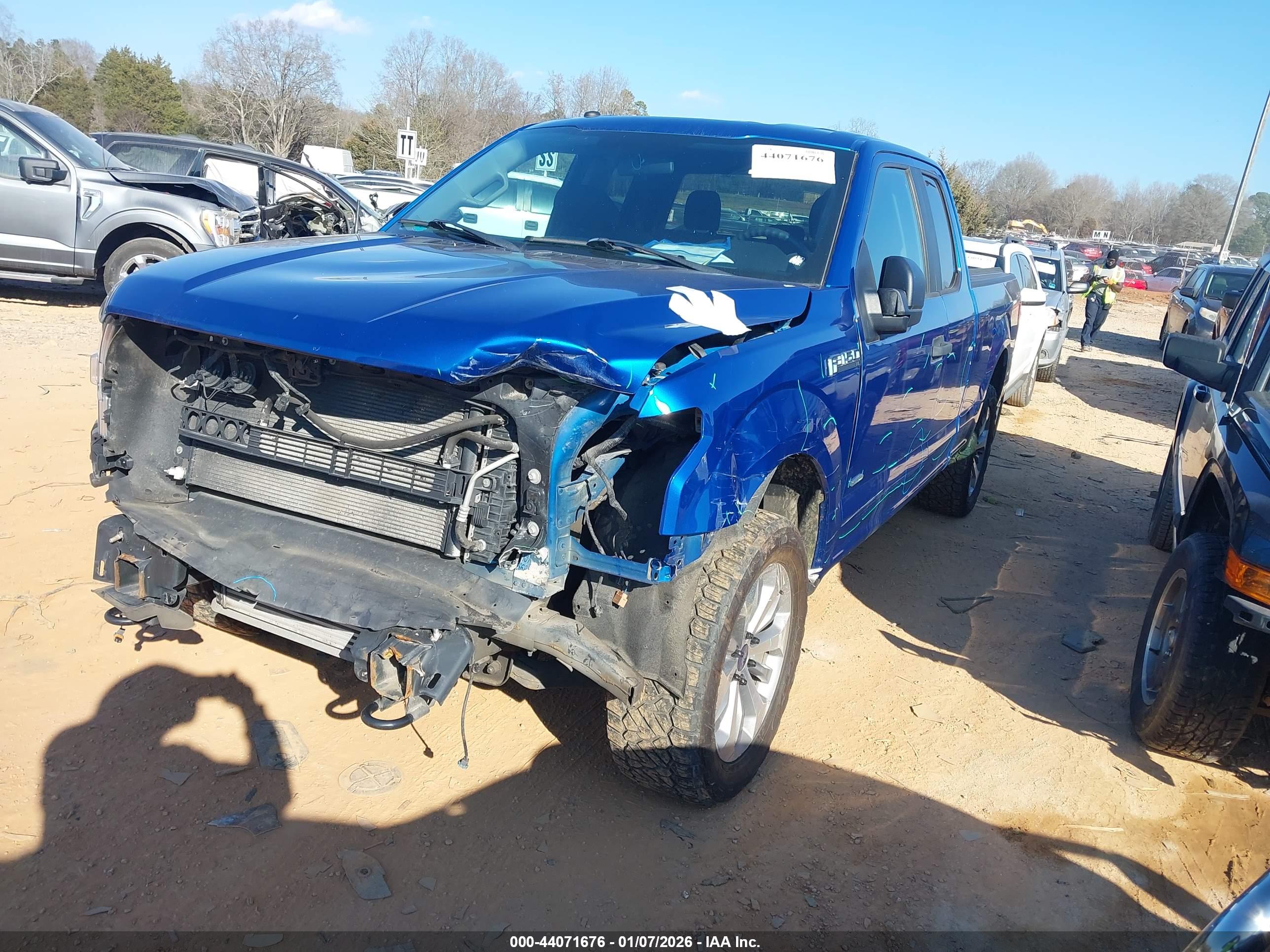 FORD F-150 image 2