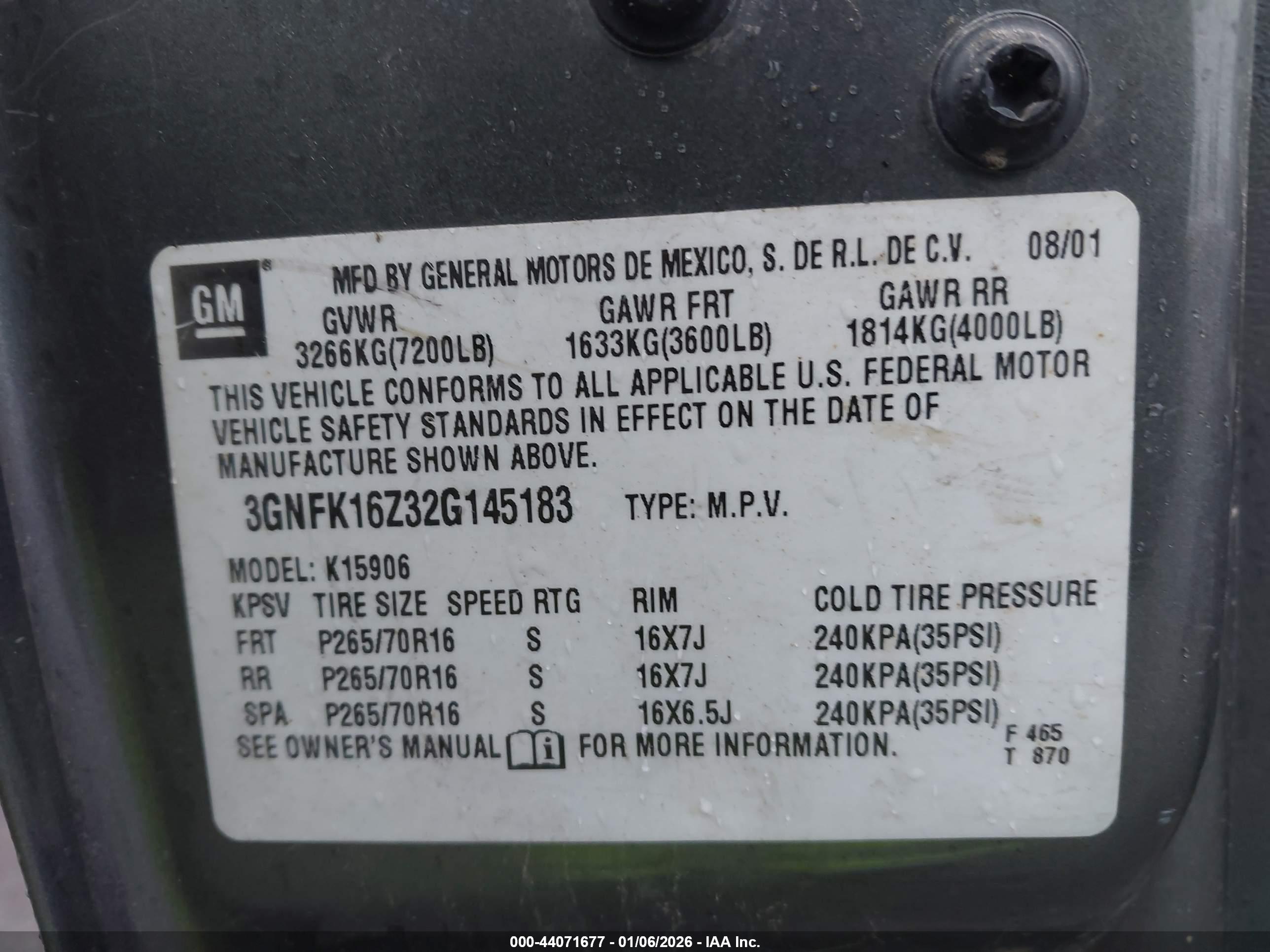CHEVROLET SUBURBAN image 9