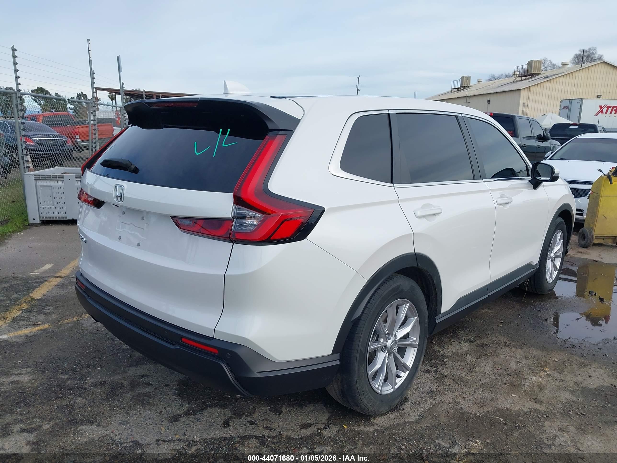 HONDA CR-V image 4