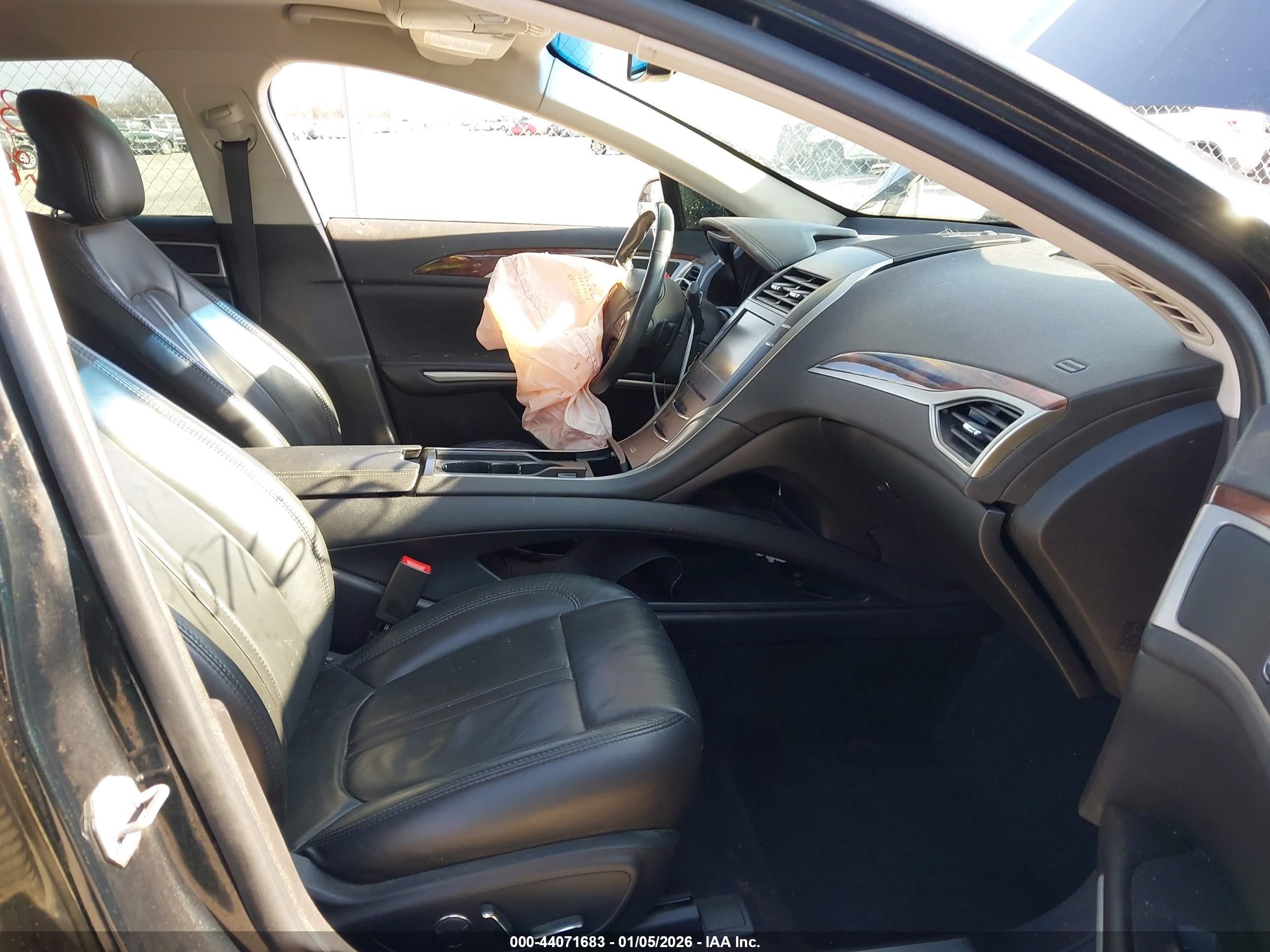 LINCOLN MKZ image 5