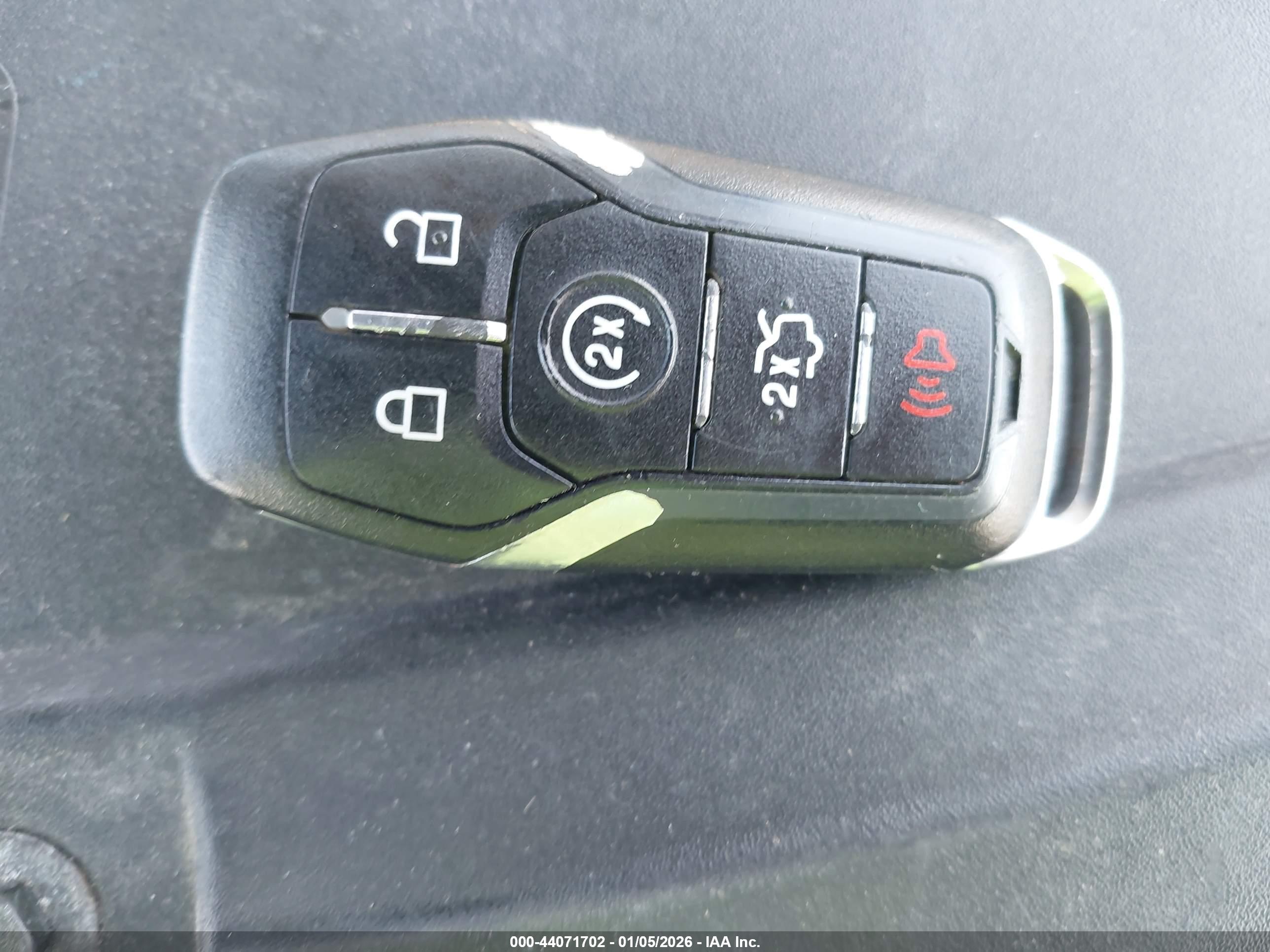 FORD EXPLORER image 11
