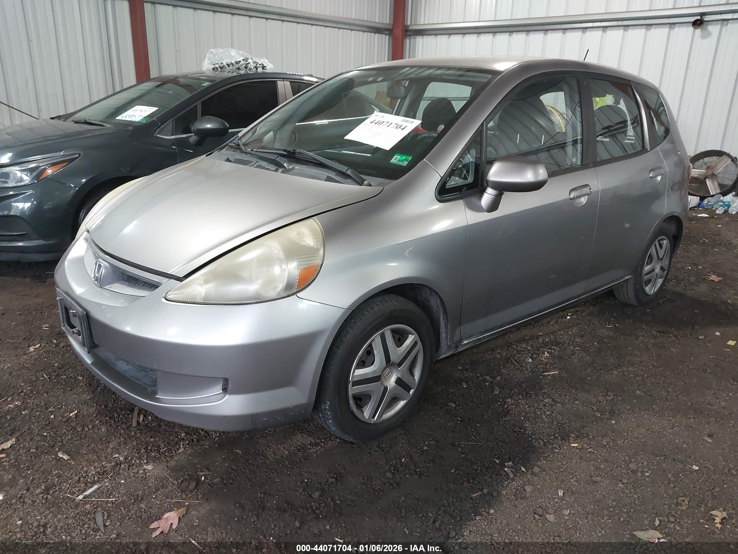 HONDA FIT image 2