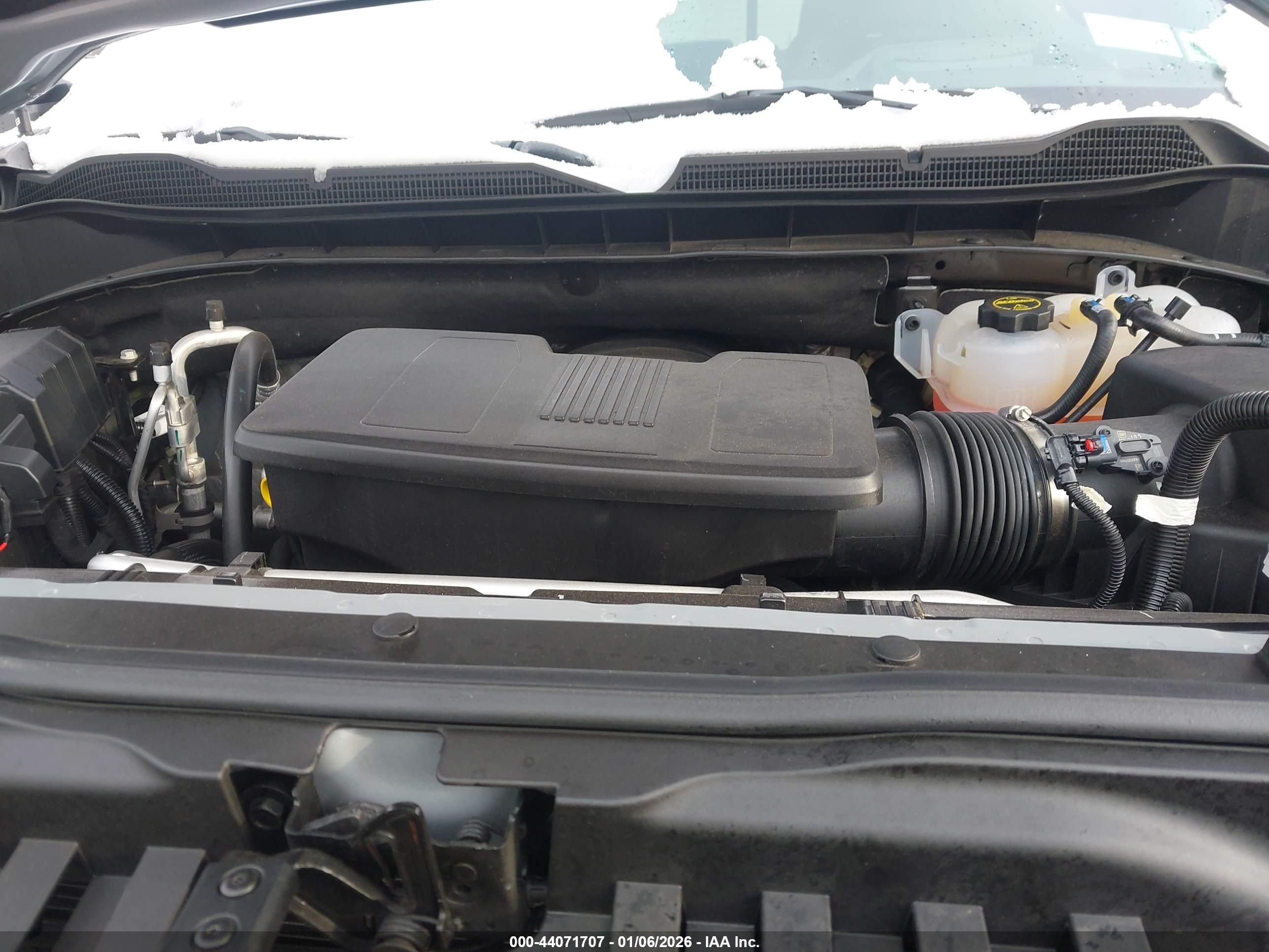 CHEVROLET SILVERADO image 10