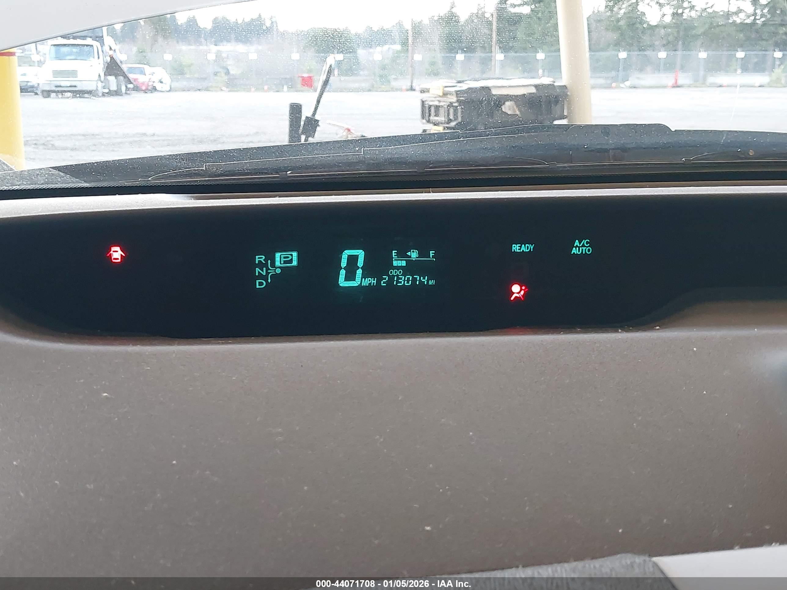 TOYOTA PRIUS image 7