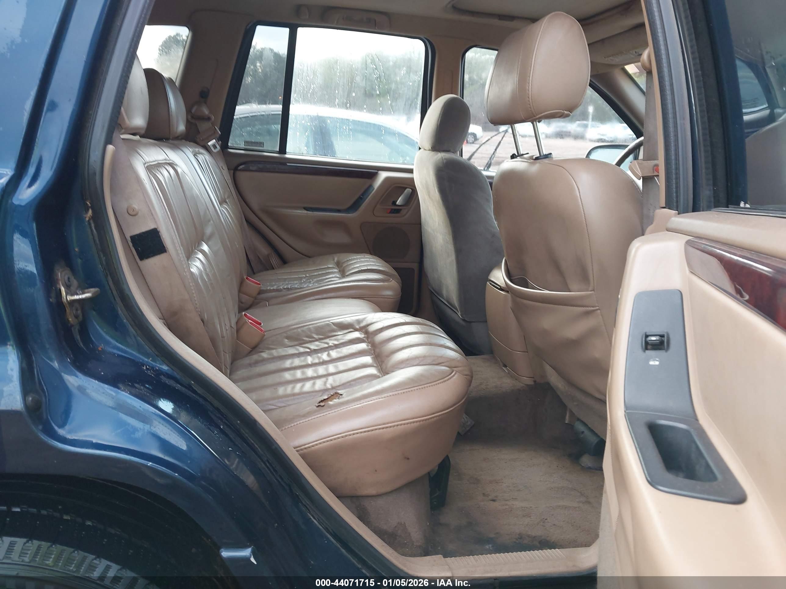 JEEP GRAND image 8