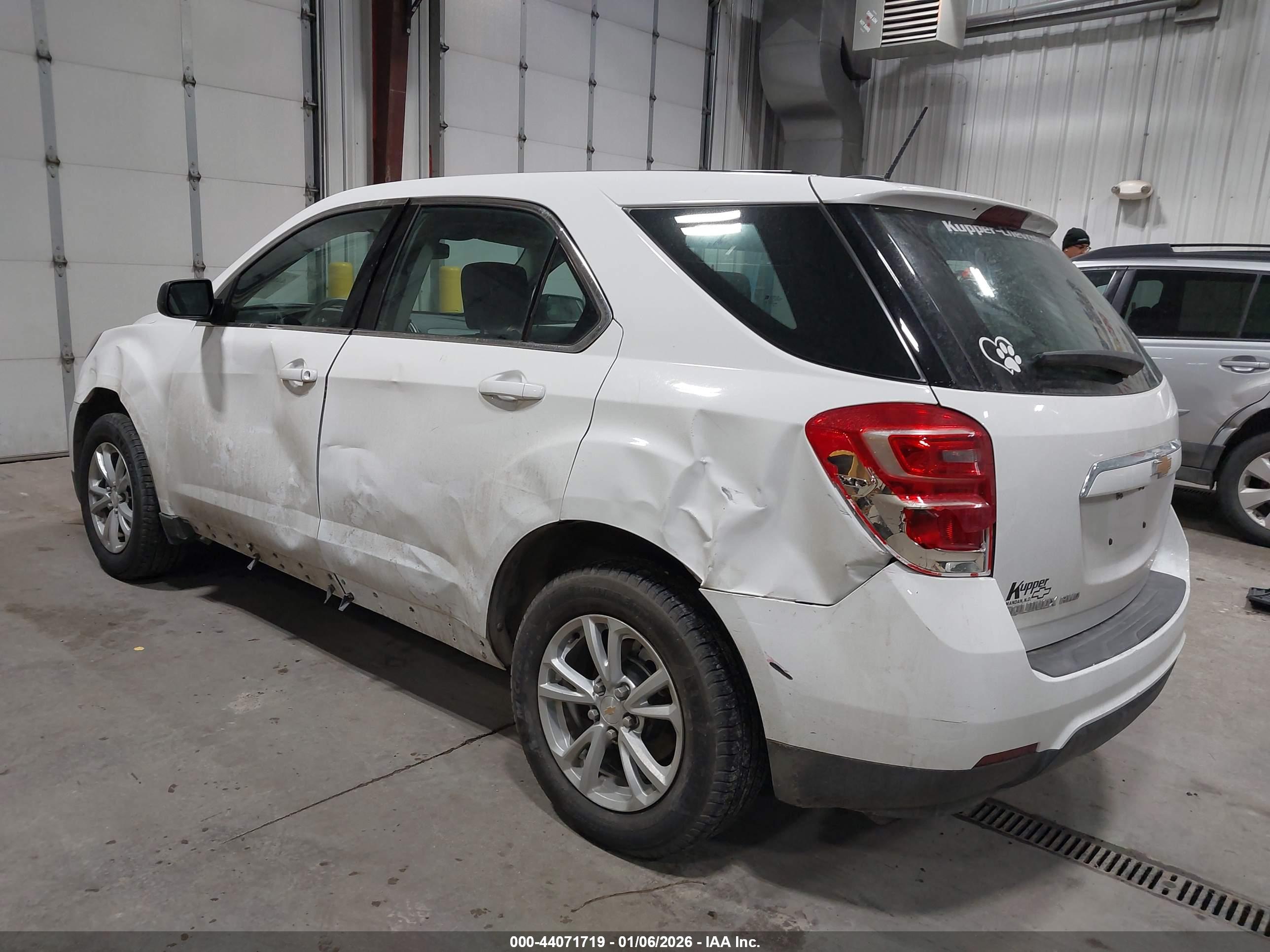 CHEVROLET EQUINOX image 3