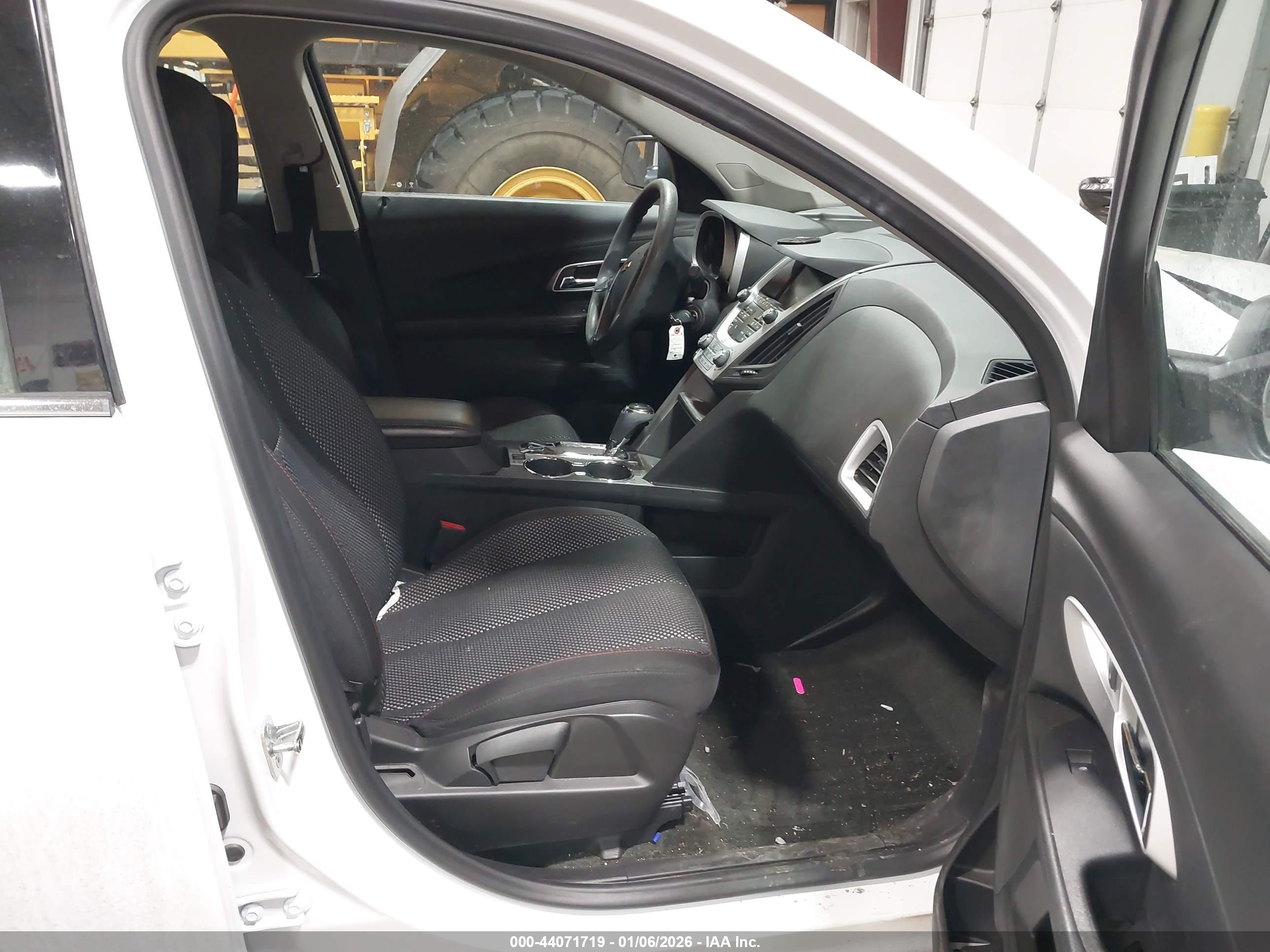 CHEVROLET EQUINOX image 5