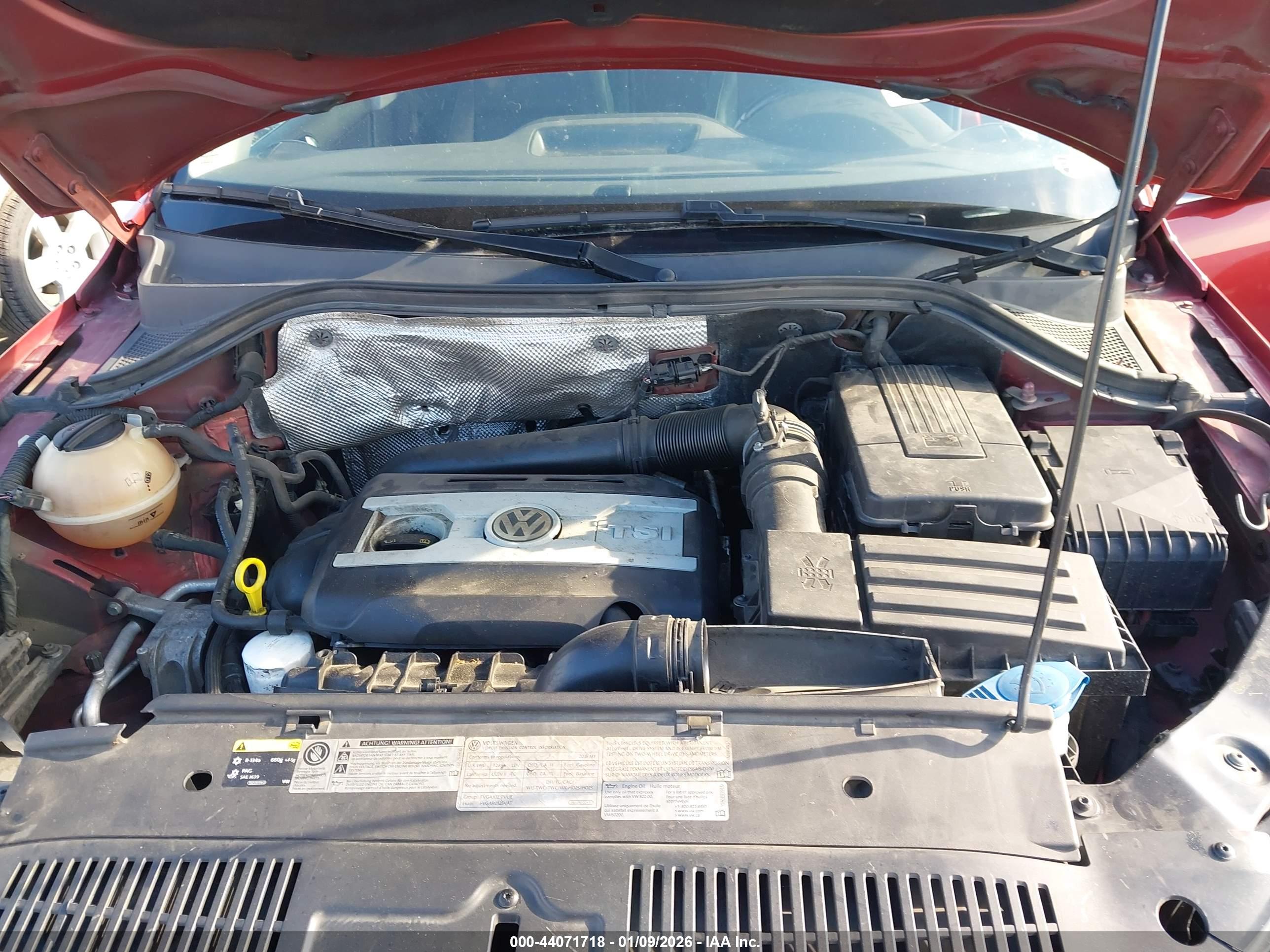VOLKSWAGEN TIGUAN image 10
