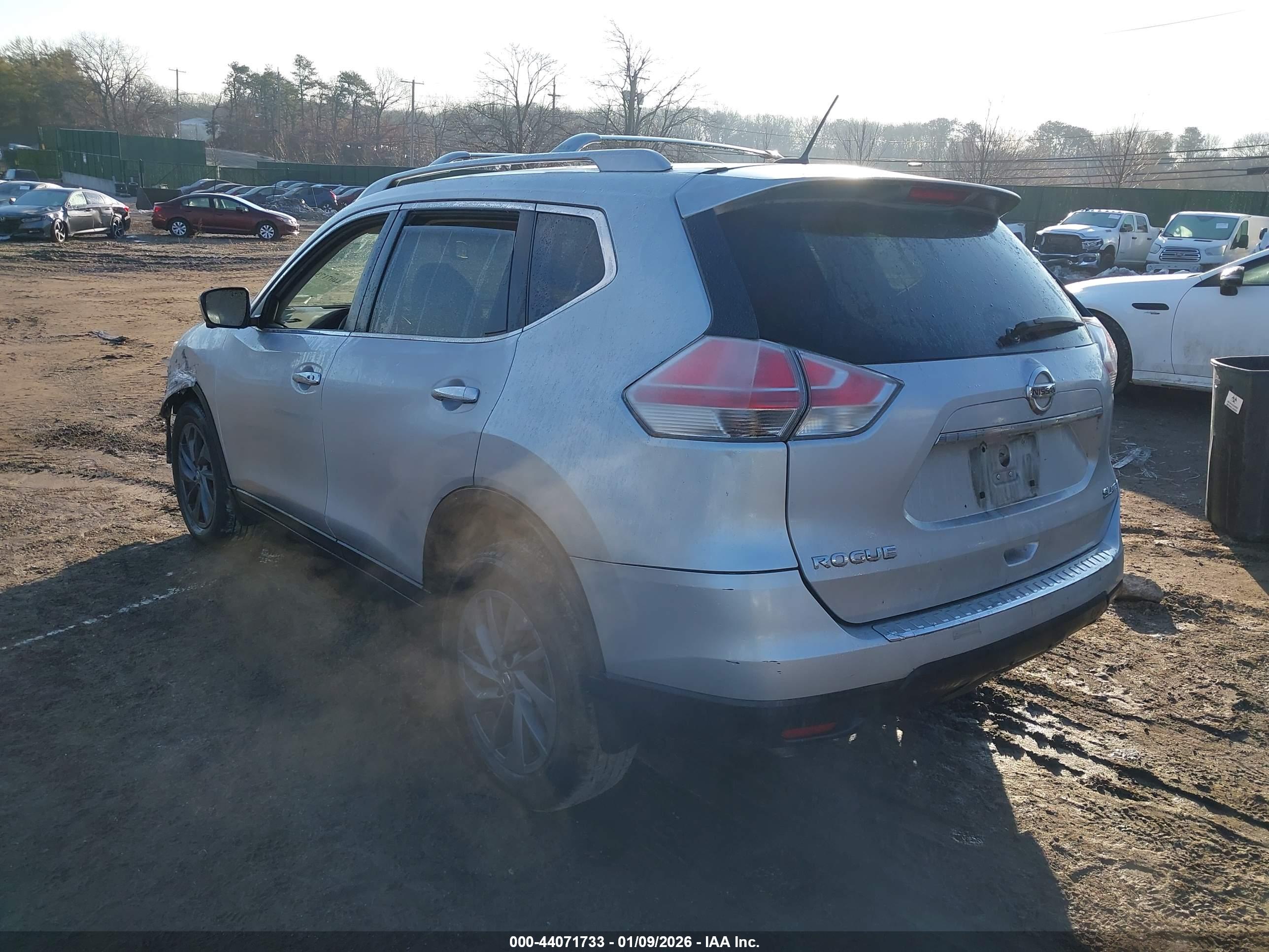 NISSAN ROGUE image 3