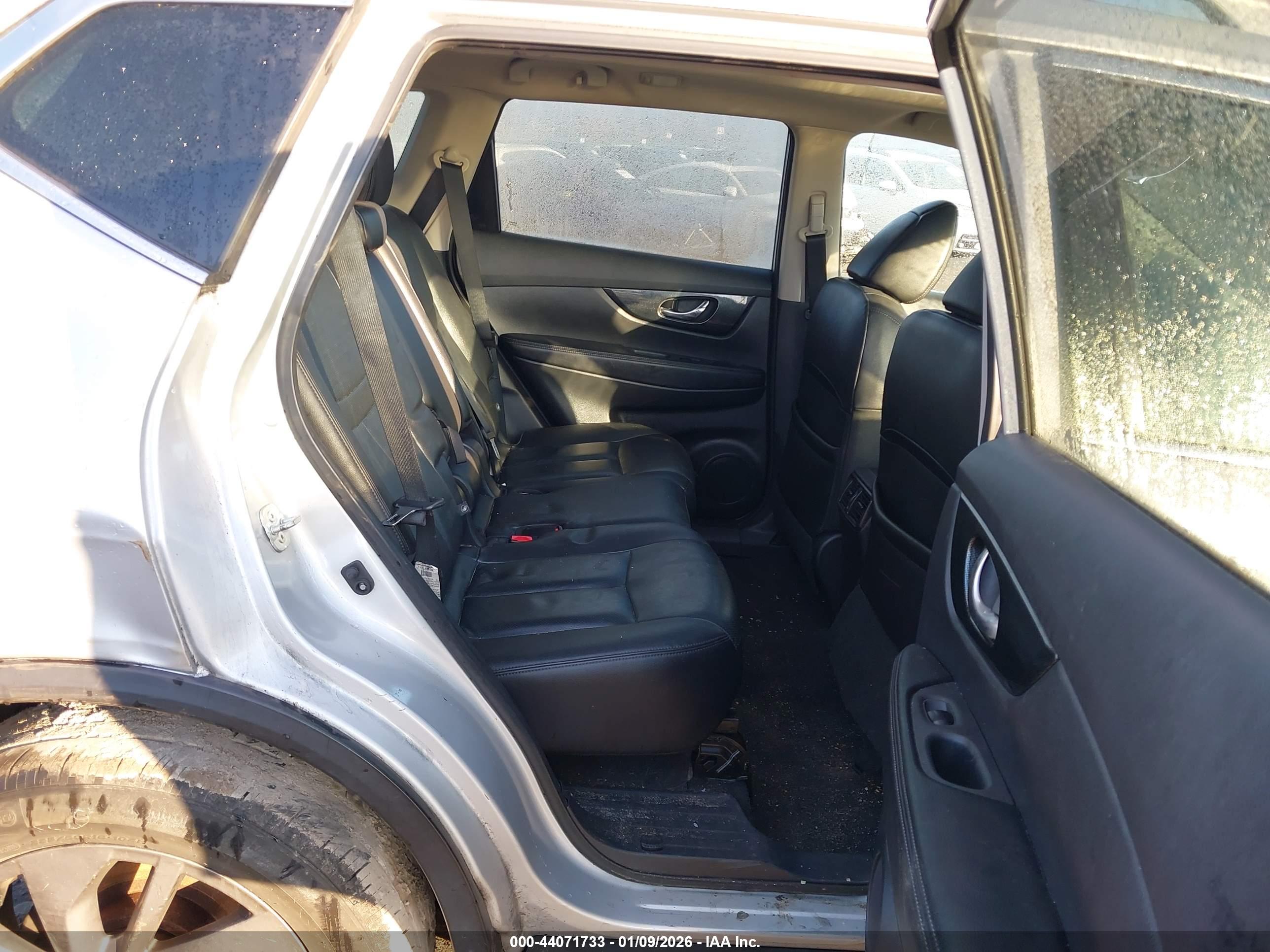 NISSAN ROGUE image 8