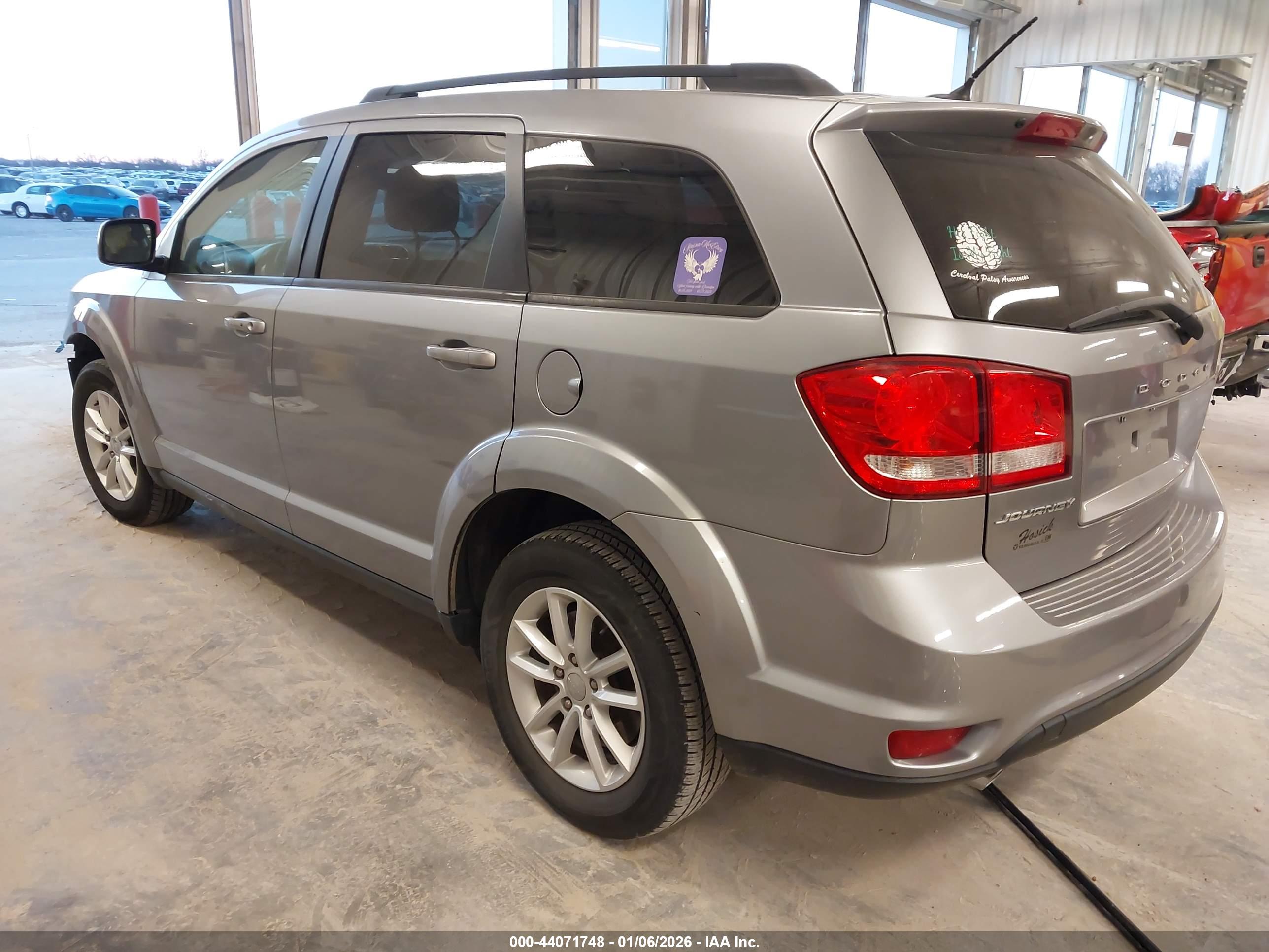 DODGE JOURNEY image 3