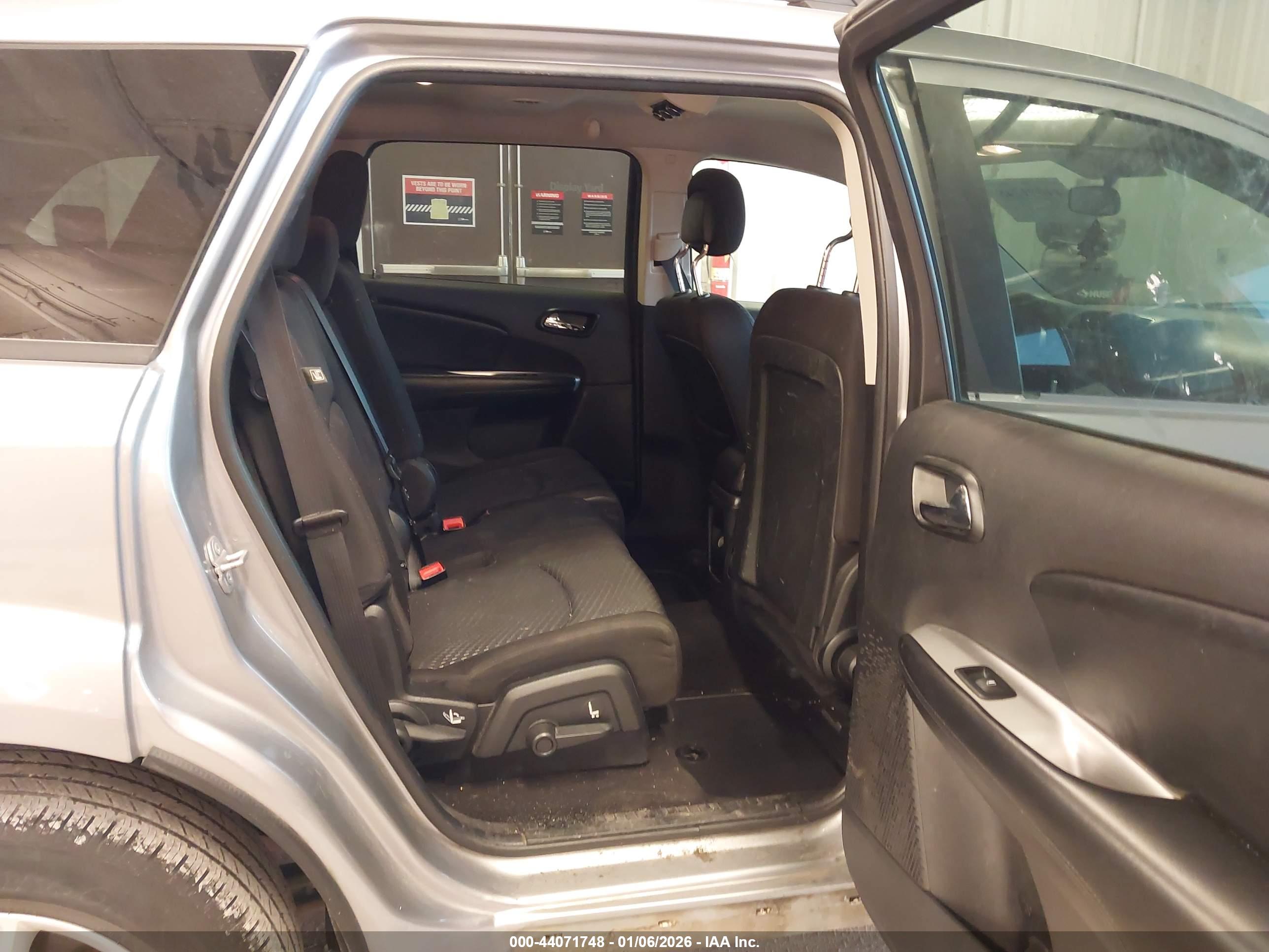 DODGE JOURNEY image 8