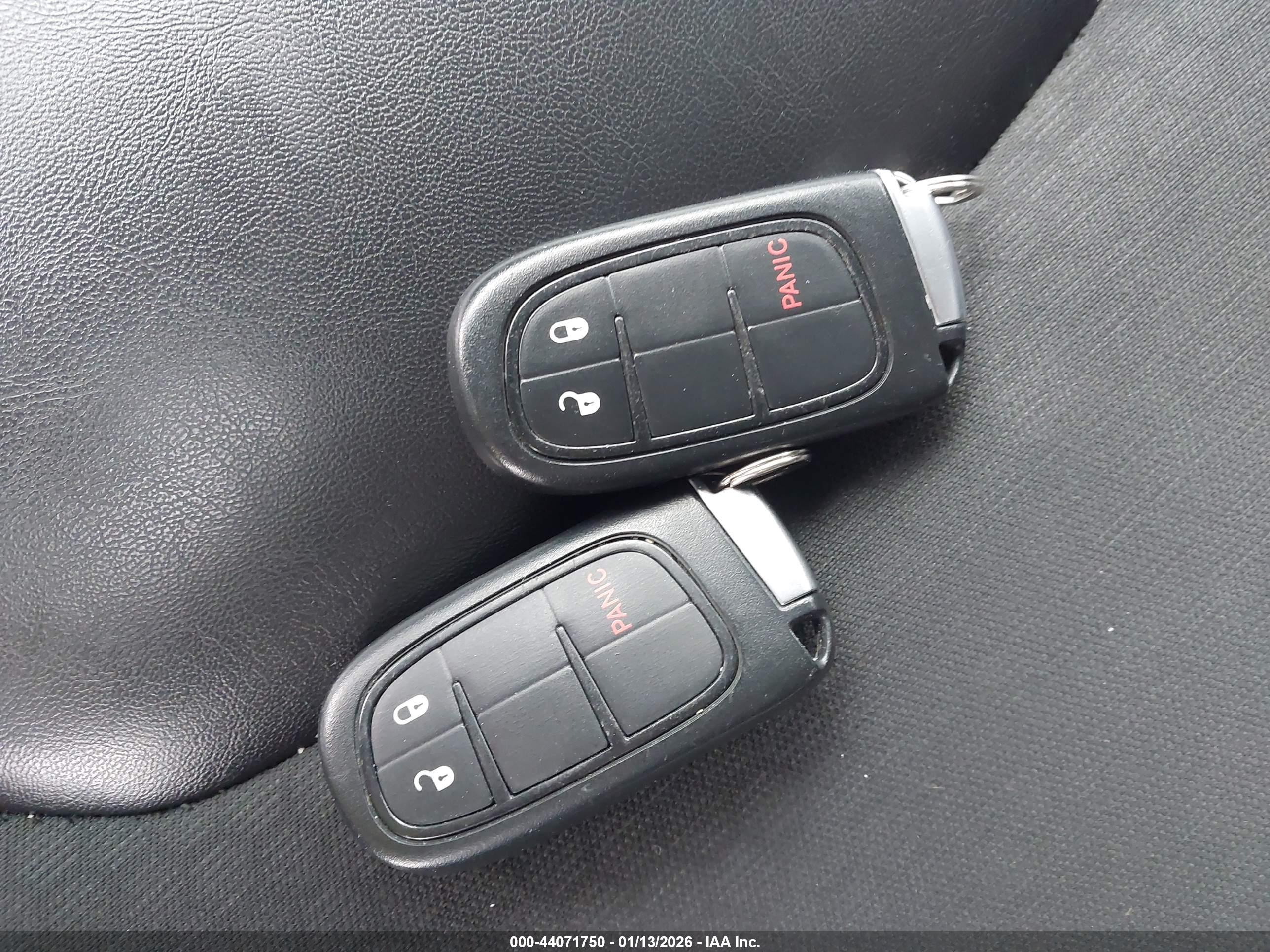 JEEP CHEROKEE image 11