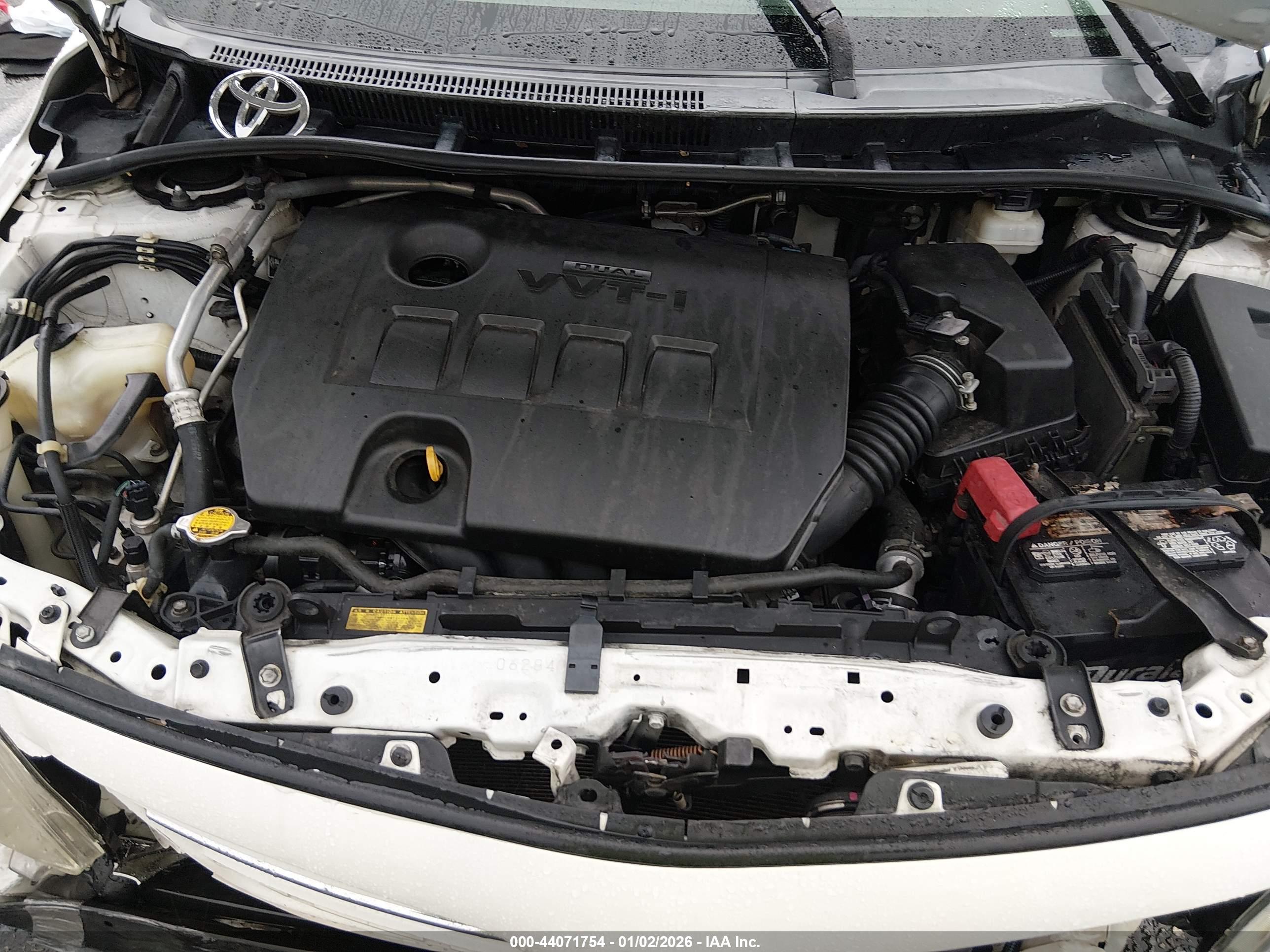 TOYOTA COROLLA image 10