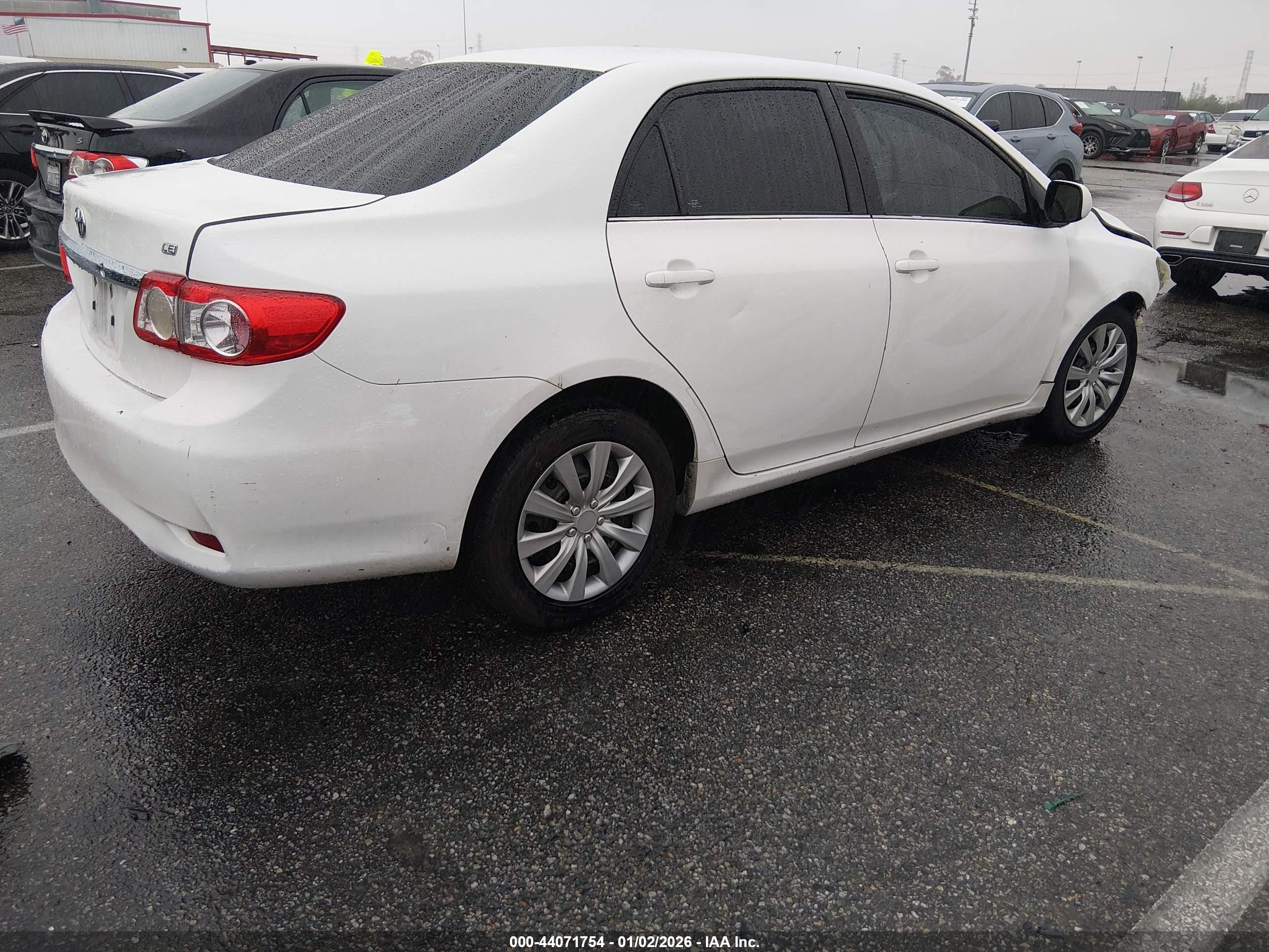 TOYOTA COROLLA image 4