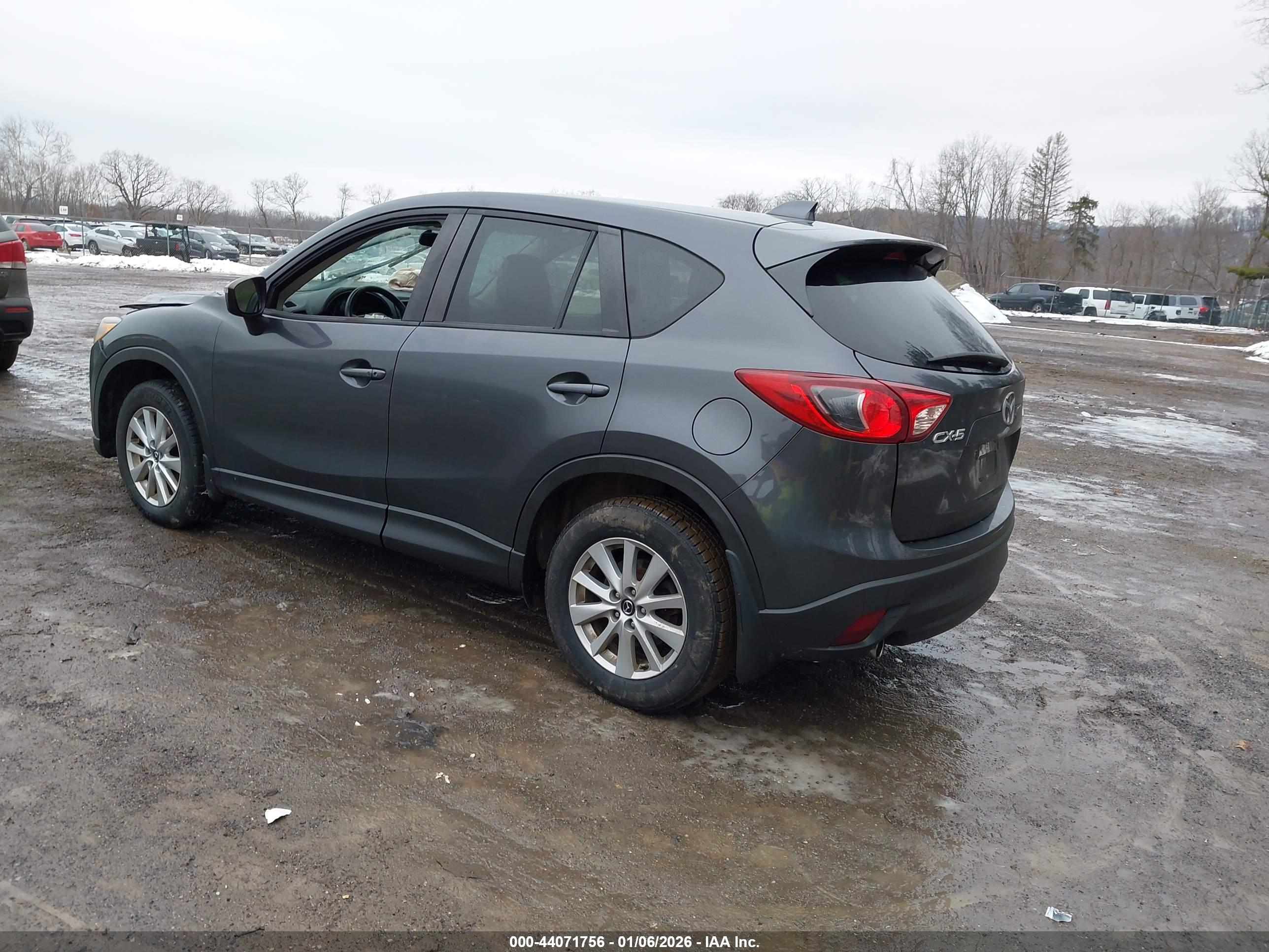MAZDA CX-5 image 3