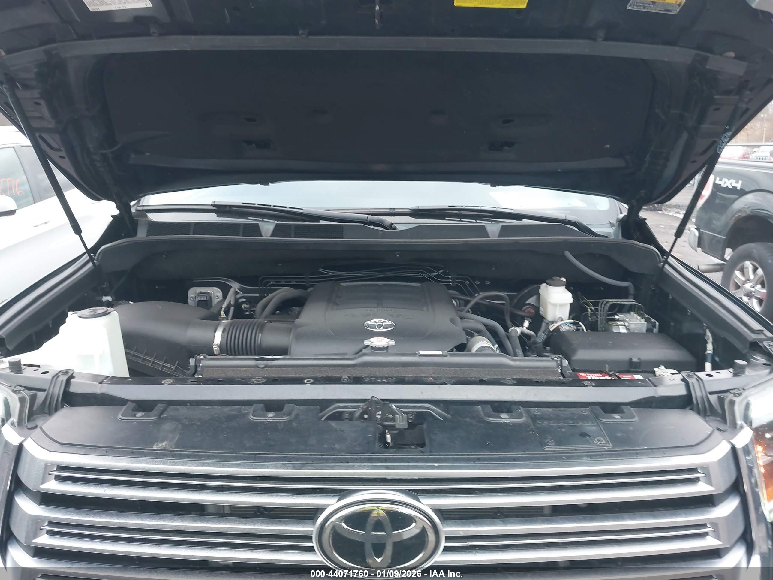 TOYOTA TUNDRA image 10
