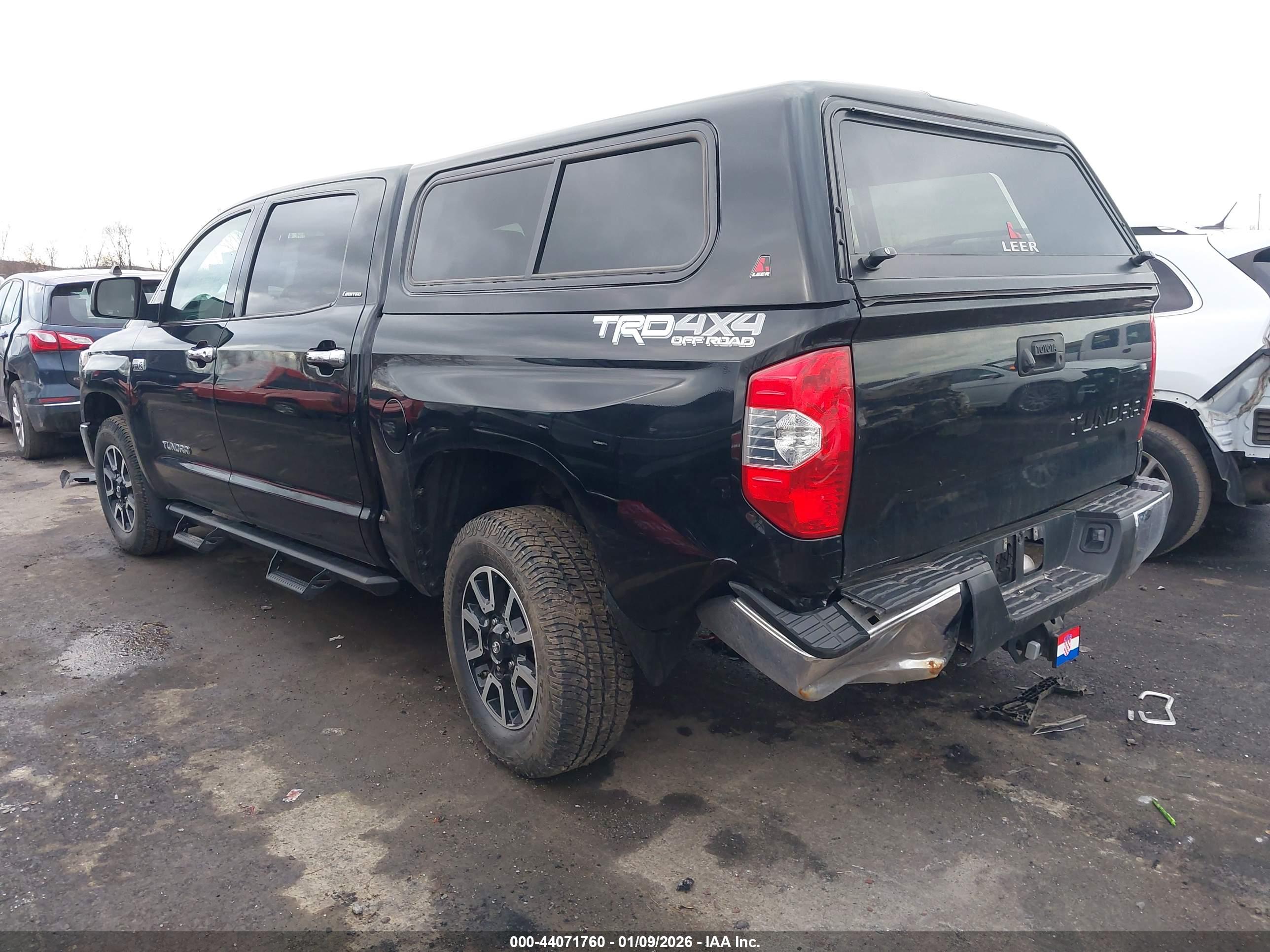 TOYOTA TUNDRA image 3