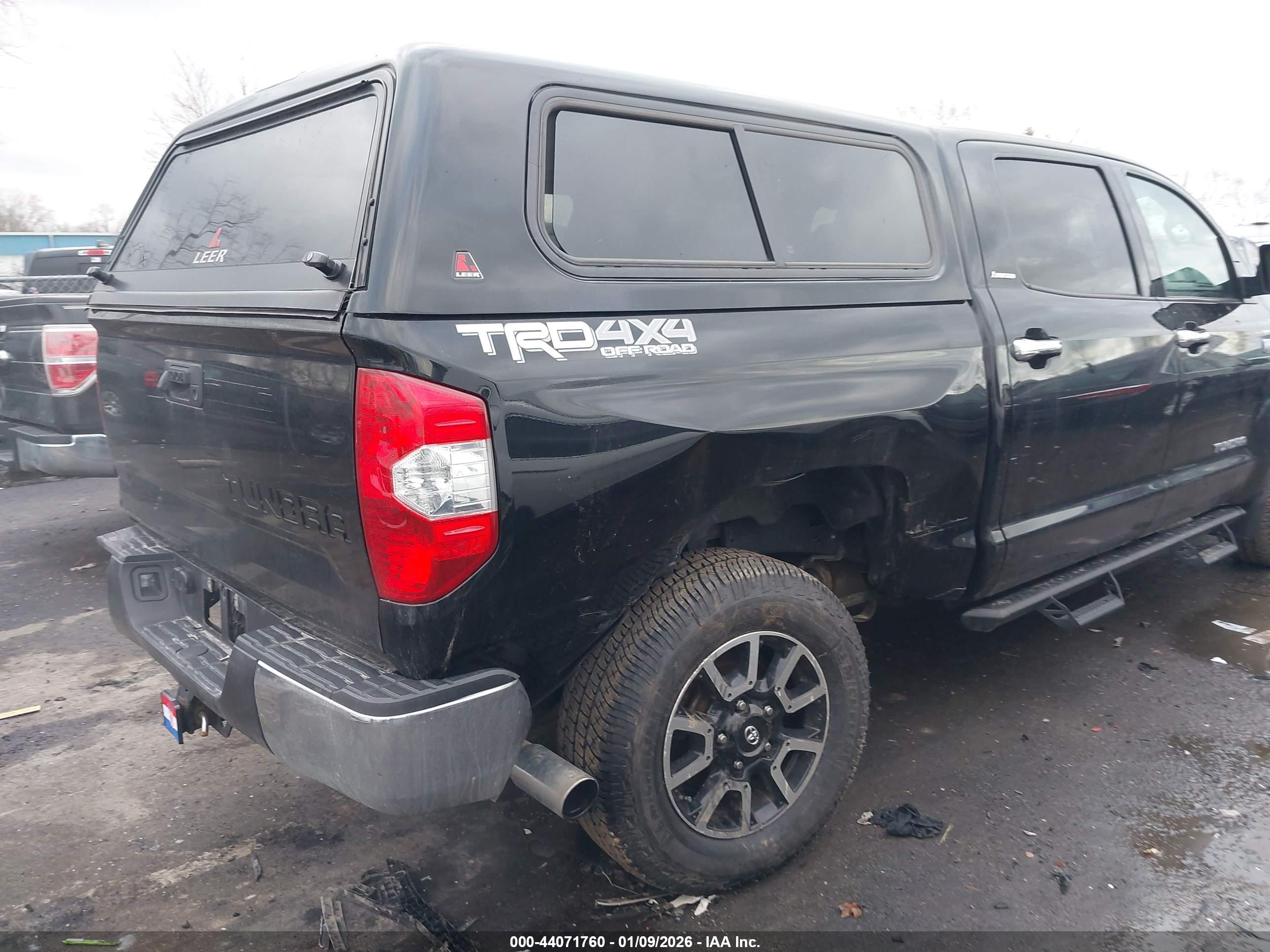 TOYOTA TUNDRA image 6