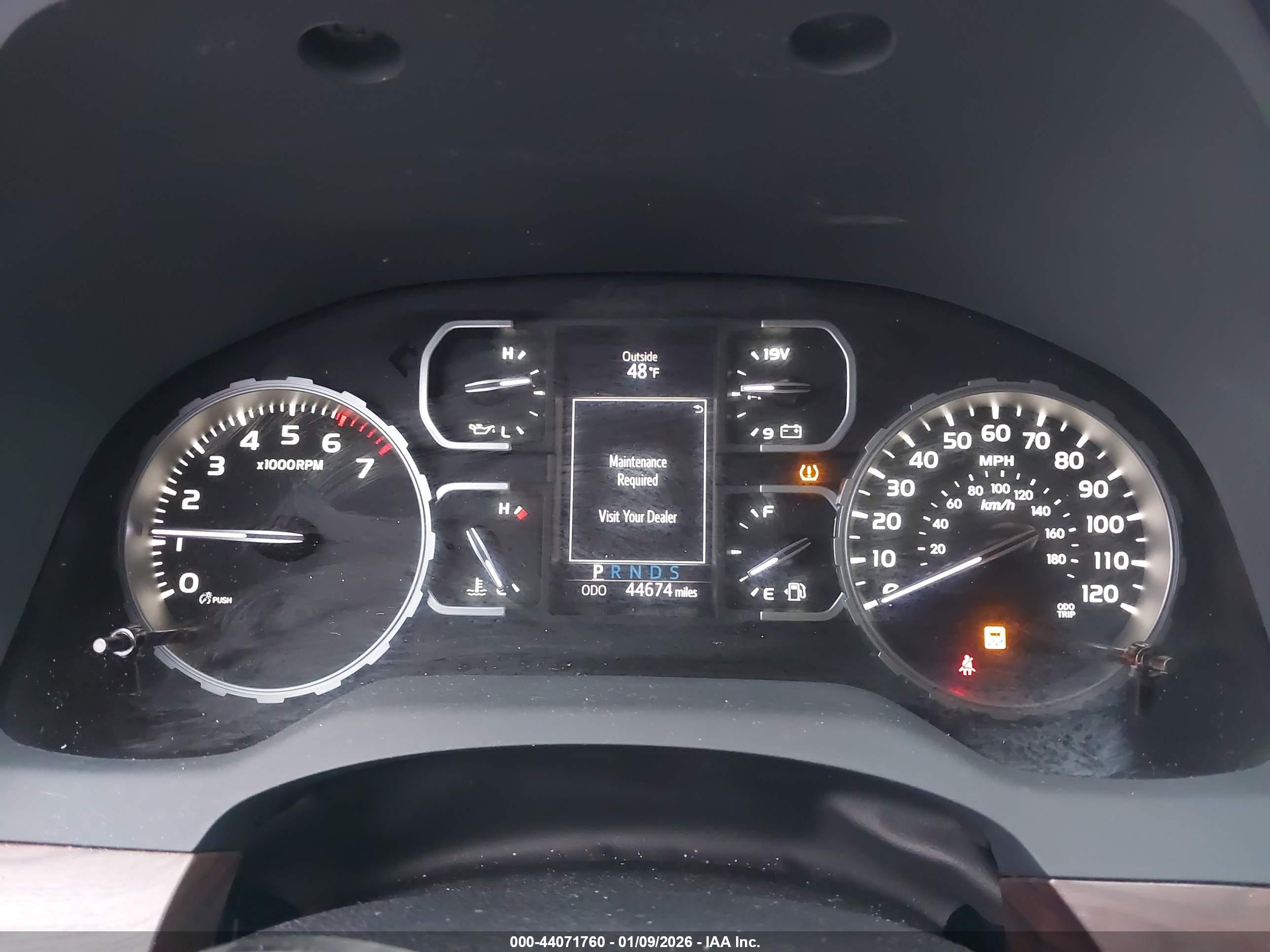 TOYOTA TUNDRA image 7