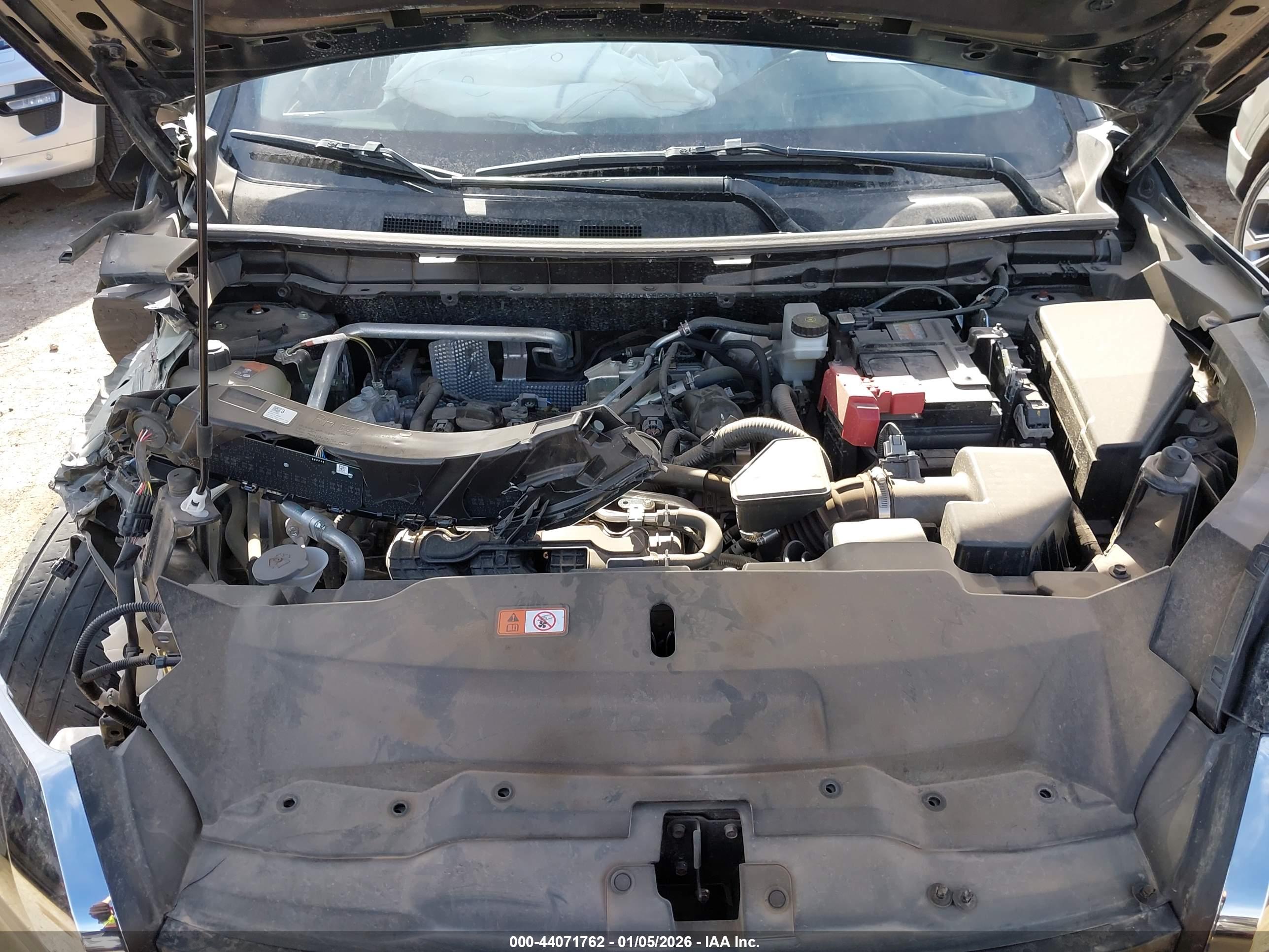 MITSUBISHI OUTLANDER image 10