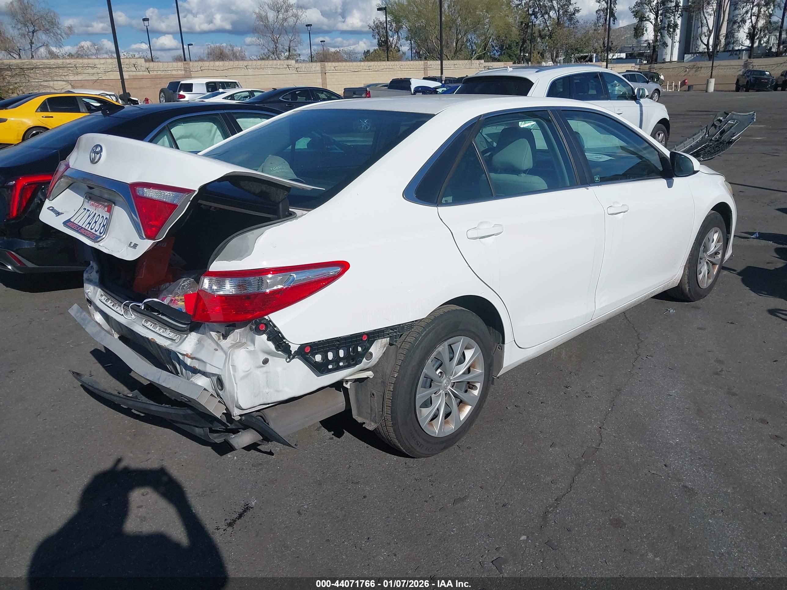 TOYOTA CAMRY image 4