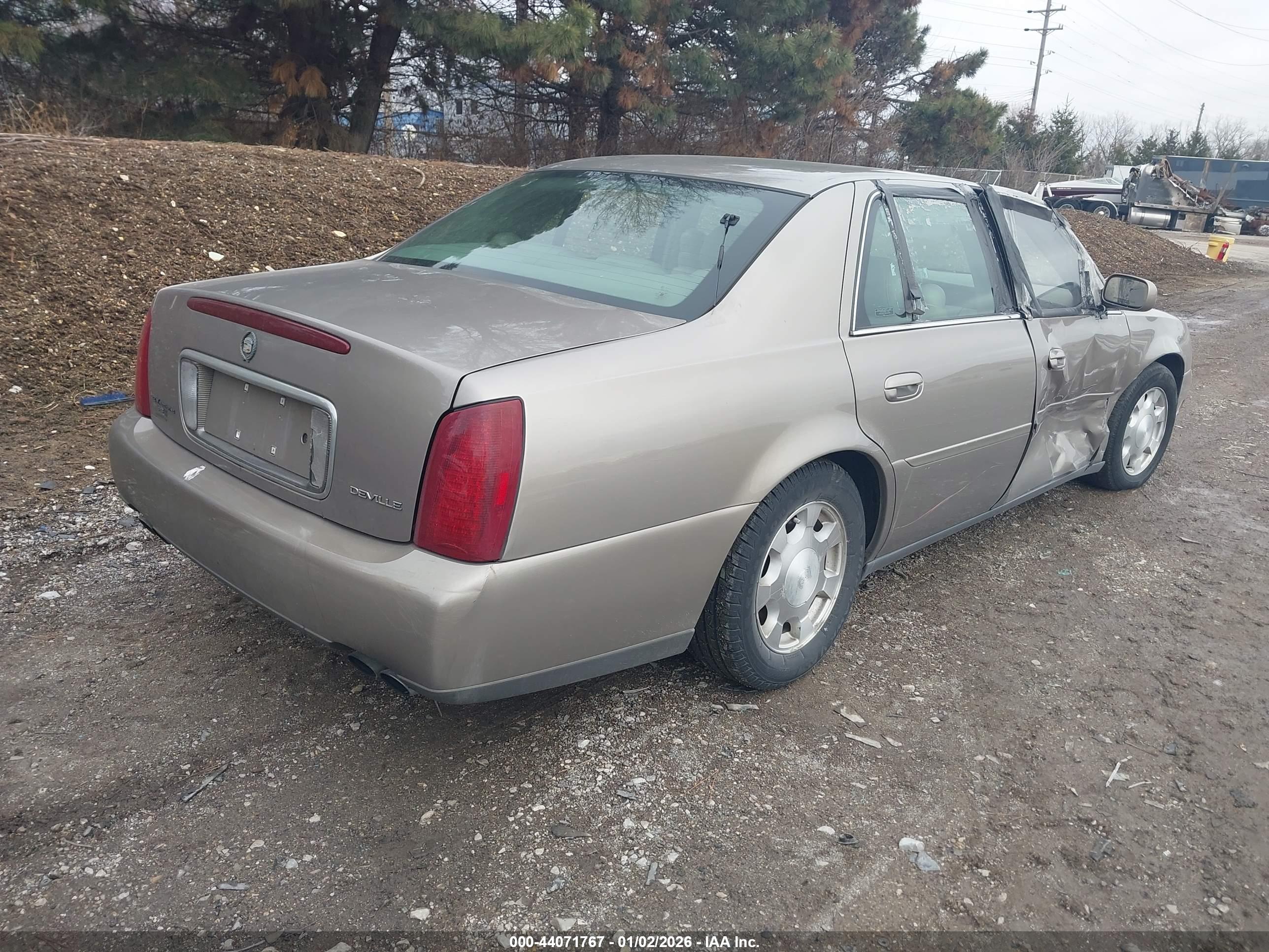 CADILLAC DEVILLE image 4