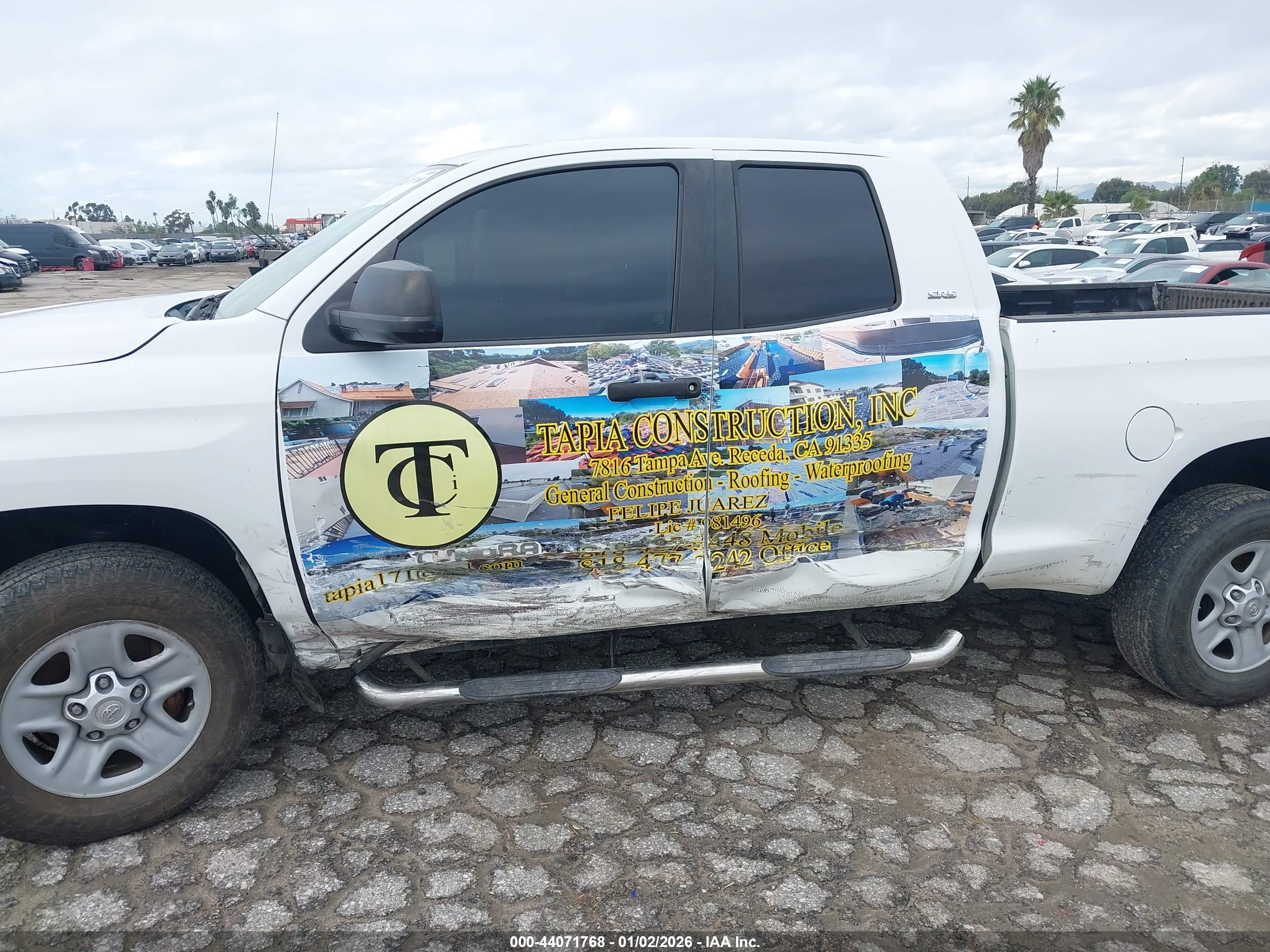 TOYOTA TUNDRA image 6