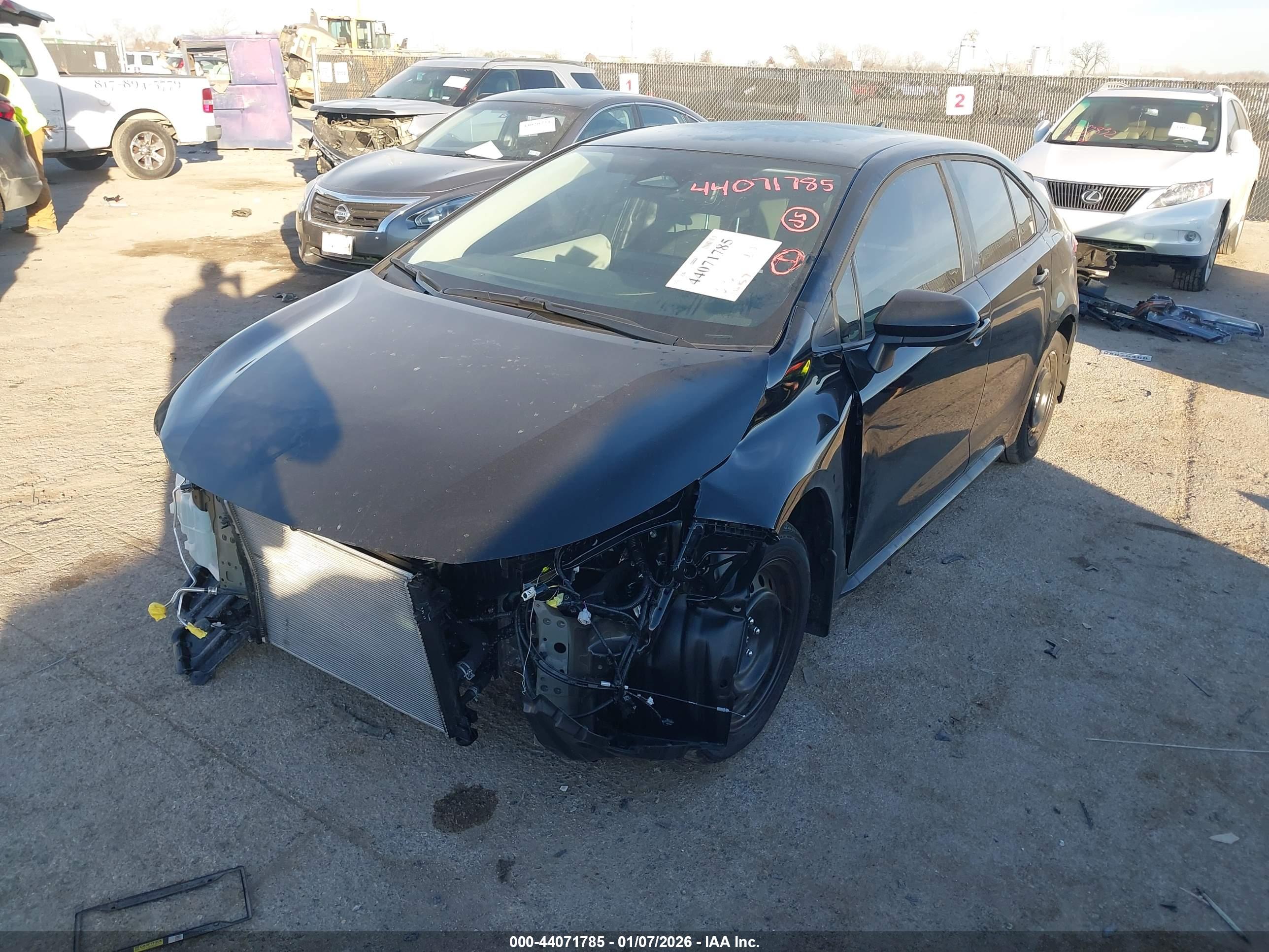 TOYOTA COROLLA image 2
